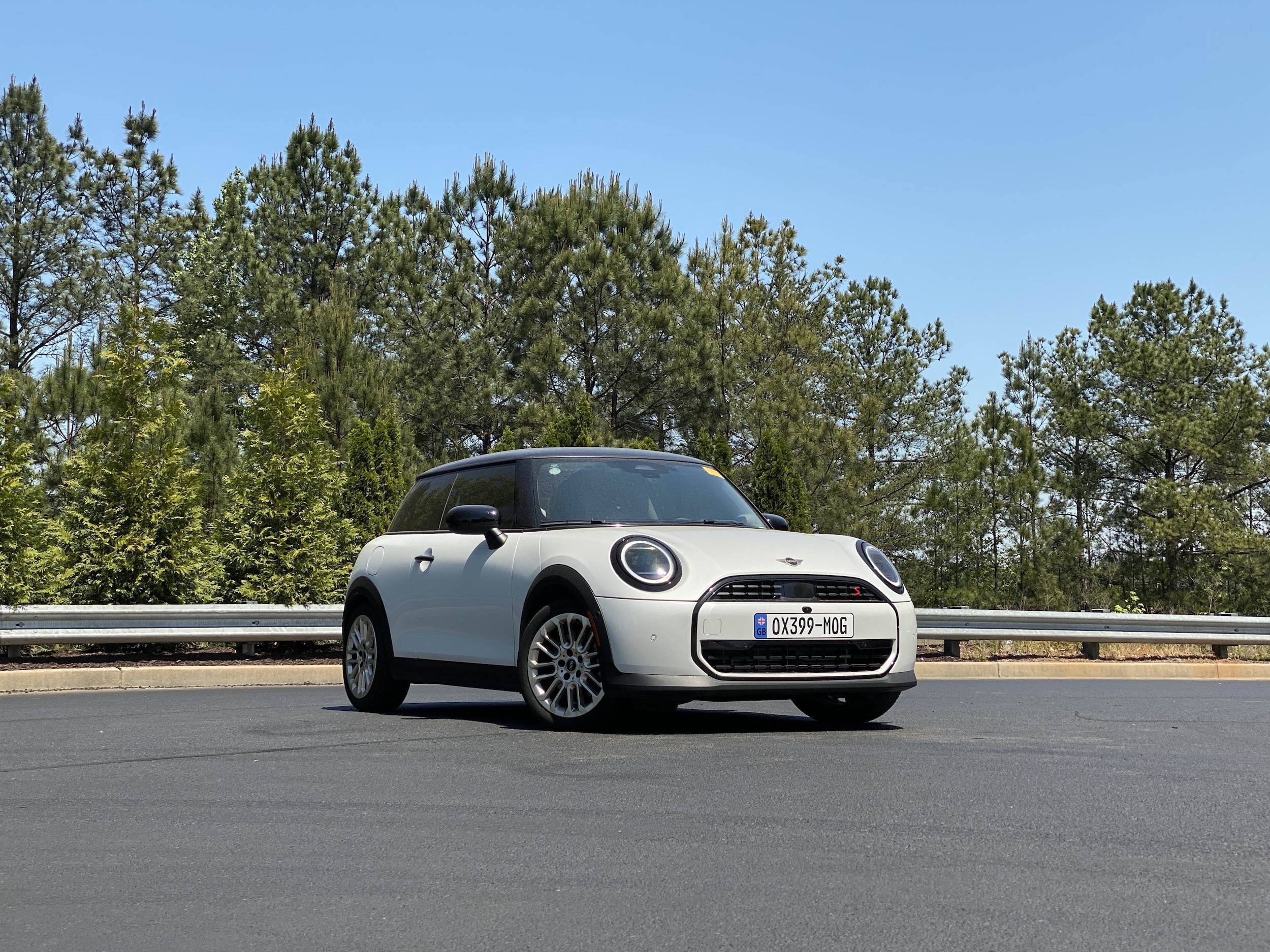 2025 MINI Hardtop 2 Door Cooper S photo 2