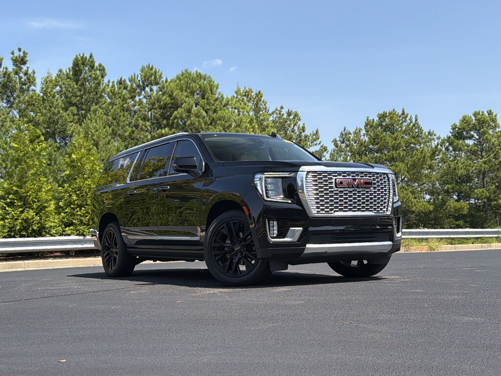 Used 2022 GMC Yukon XL Denali SUV