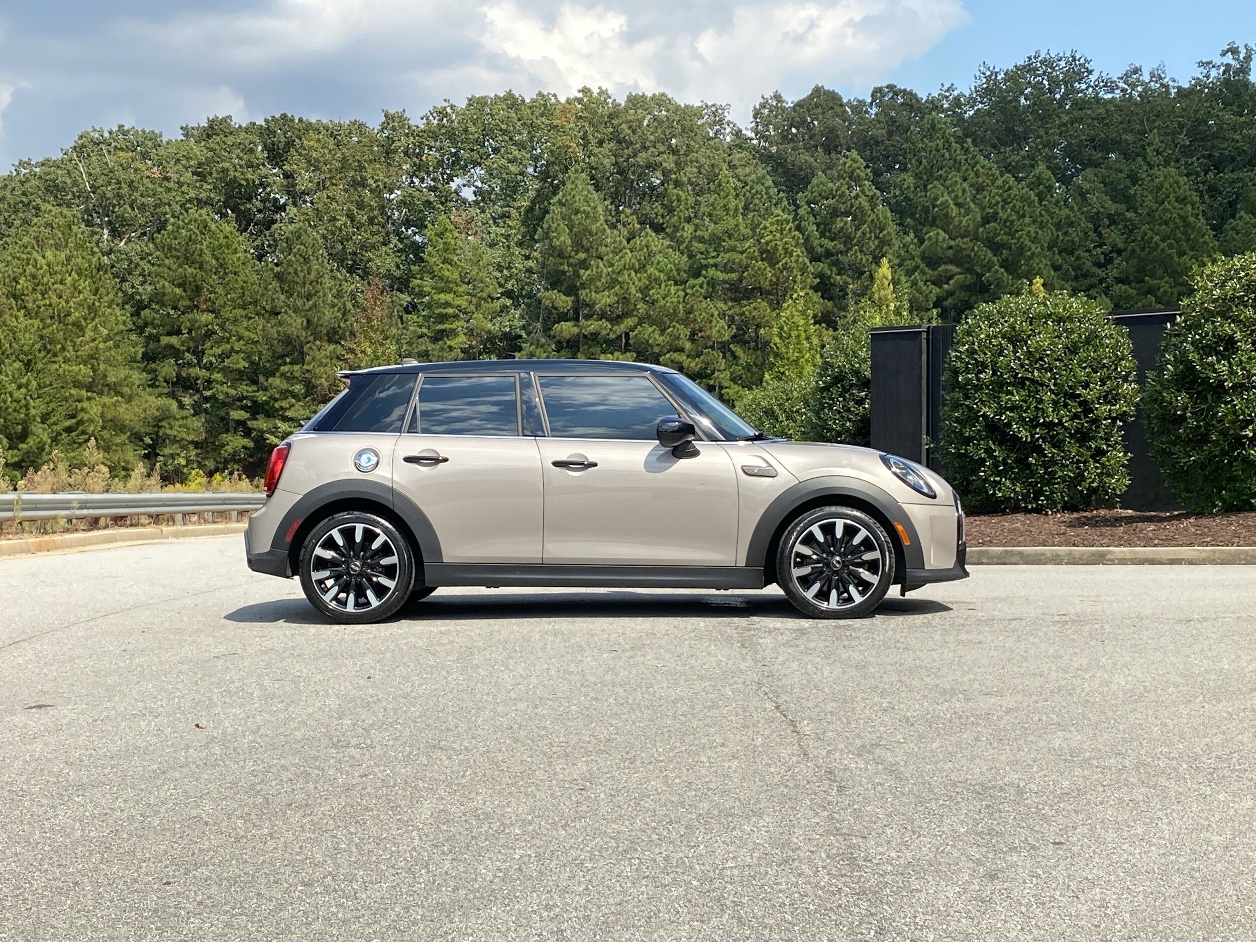 2022 Mini Cooper Hardtop S photo 3
