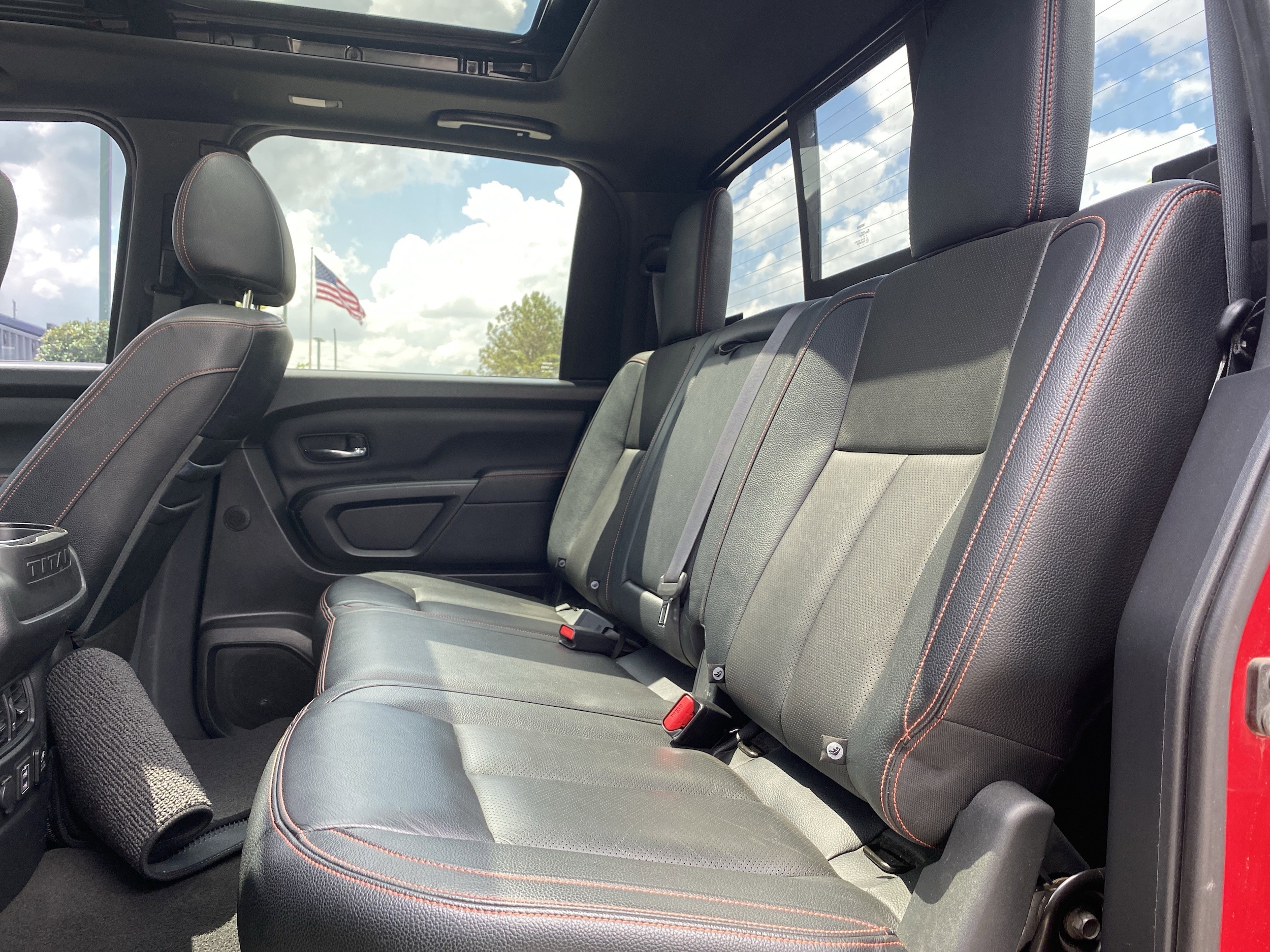 2020 Nissan Titan PRO-4X photo 6