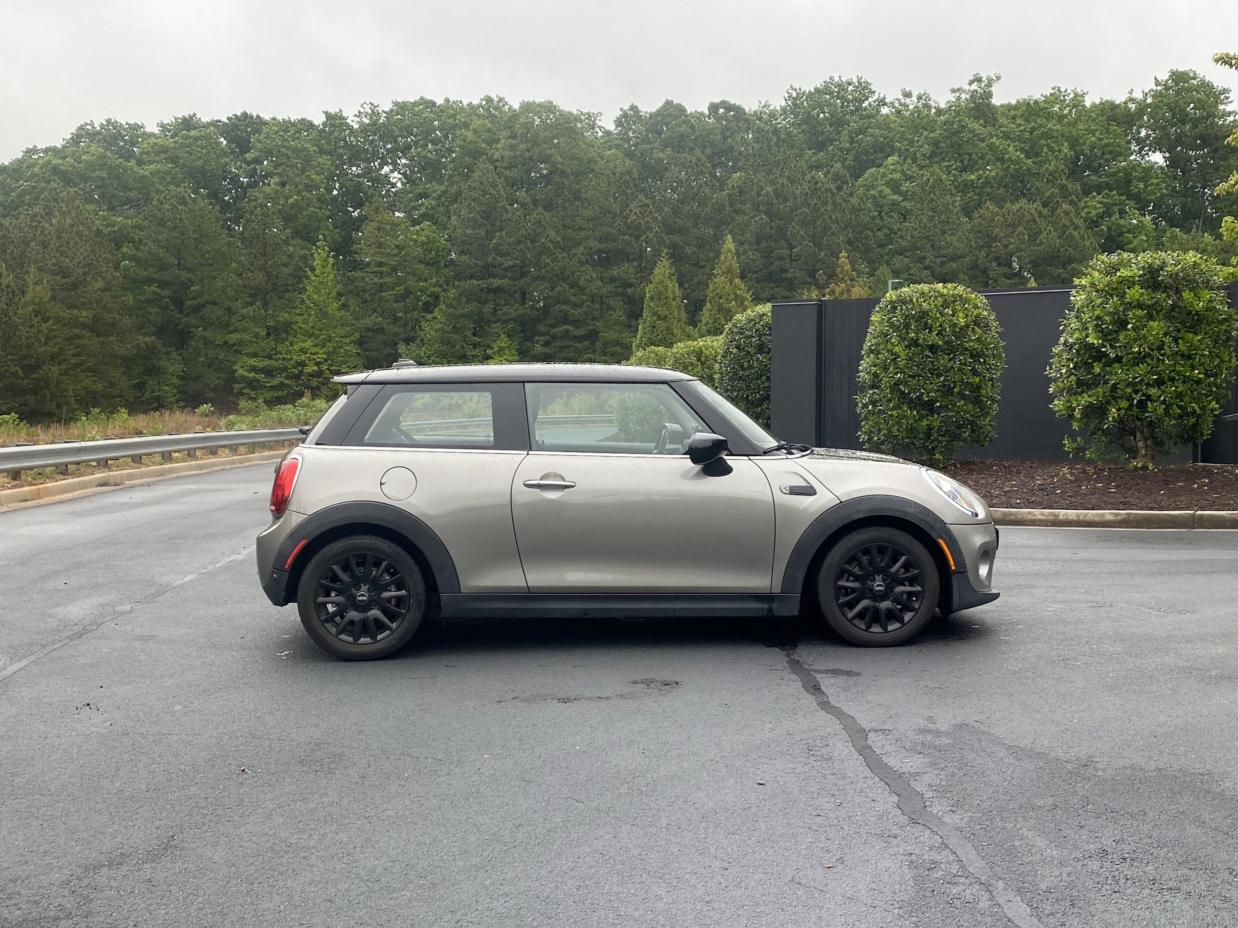 2020 MINI Hardtop 2 Door Cooper photo 4