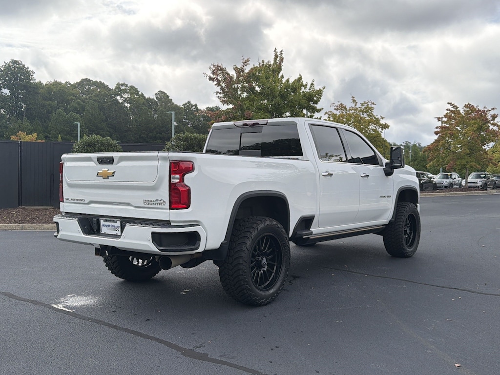 Used 2022 Chevrolet Silverado 3500HD High Country Pickup