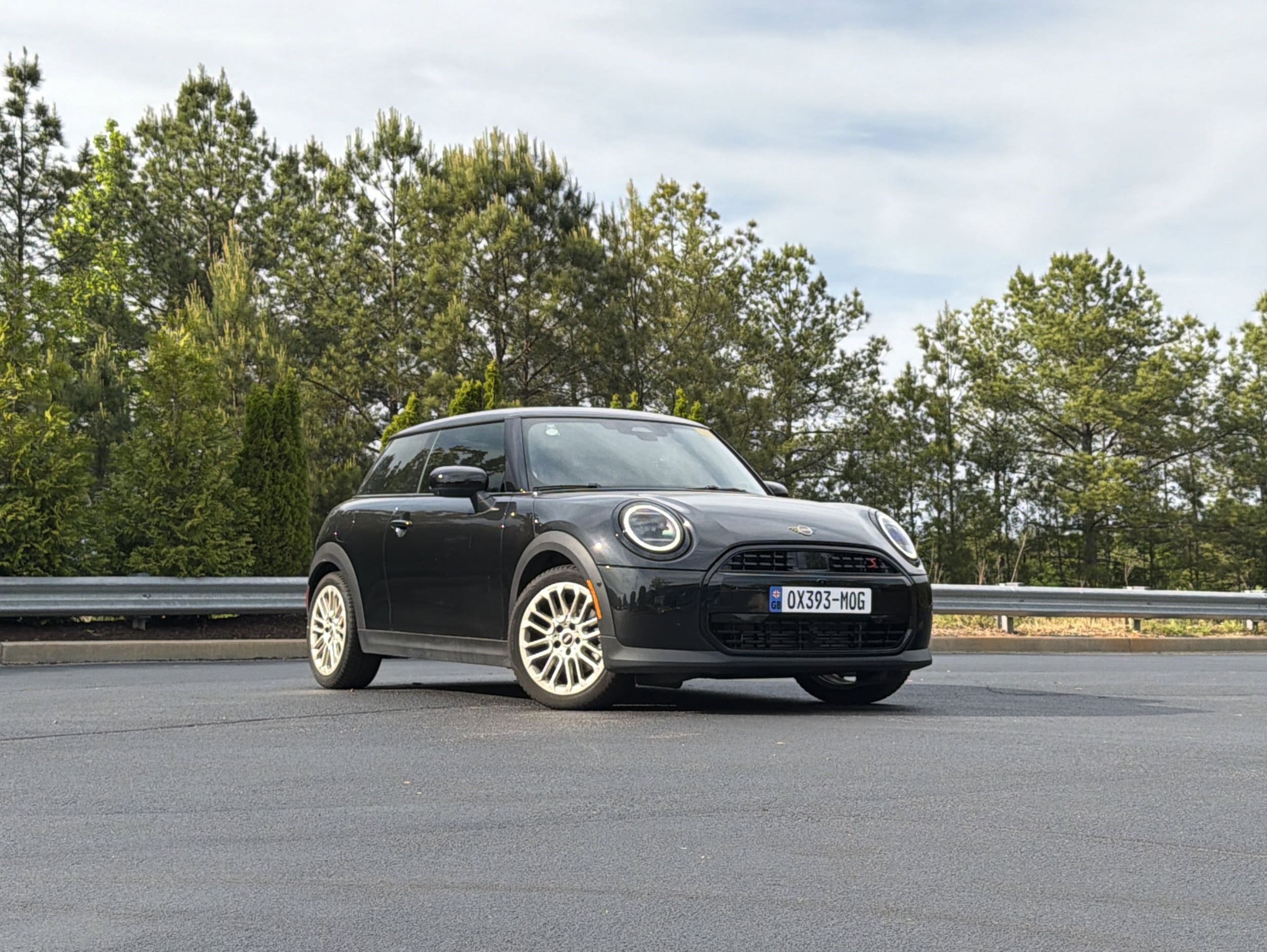 2025 MINI Hardtop 2 Door Cooper S photo 2