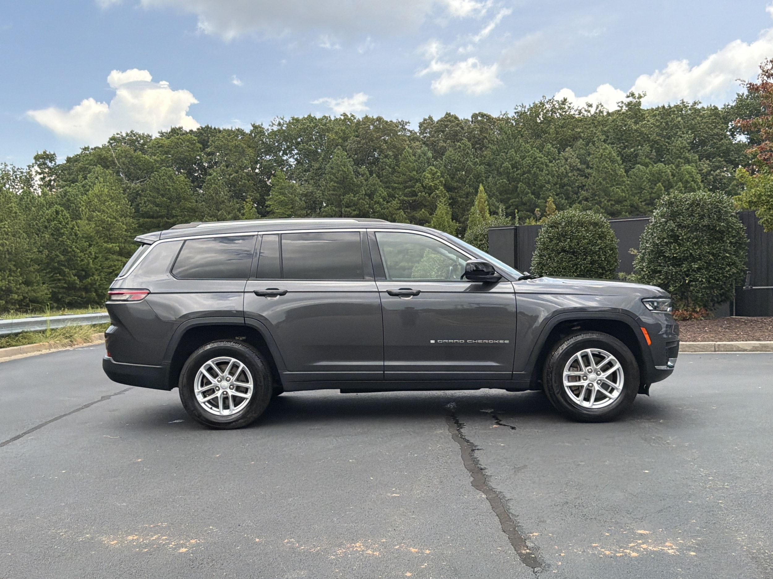 2022 Jeep Grand Cherokee L Laredo