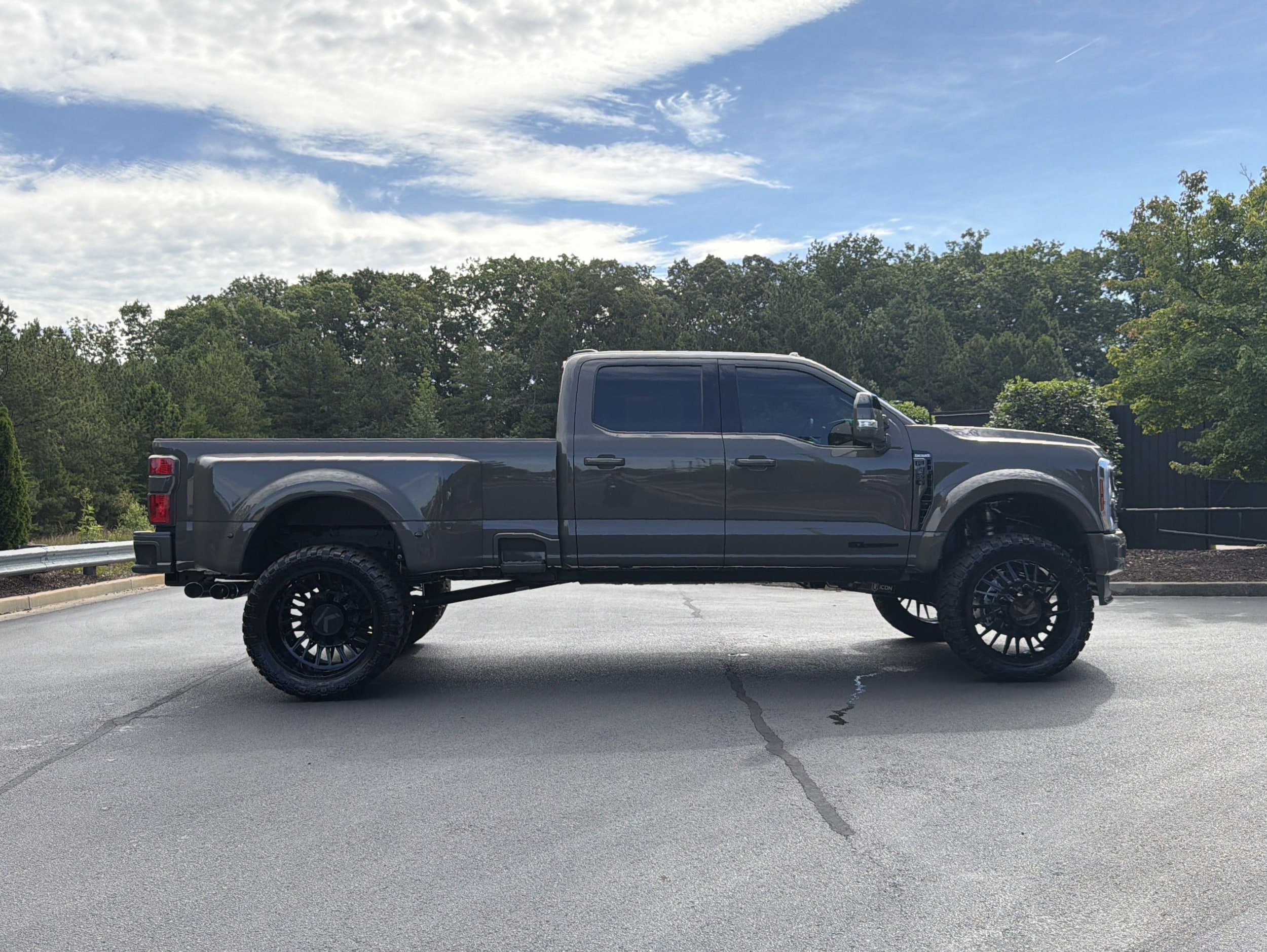 Ford Super Duty F-450 DRW King Ranch