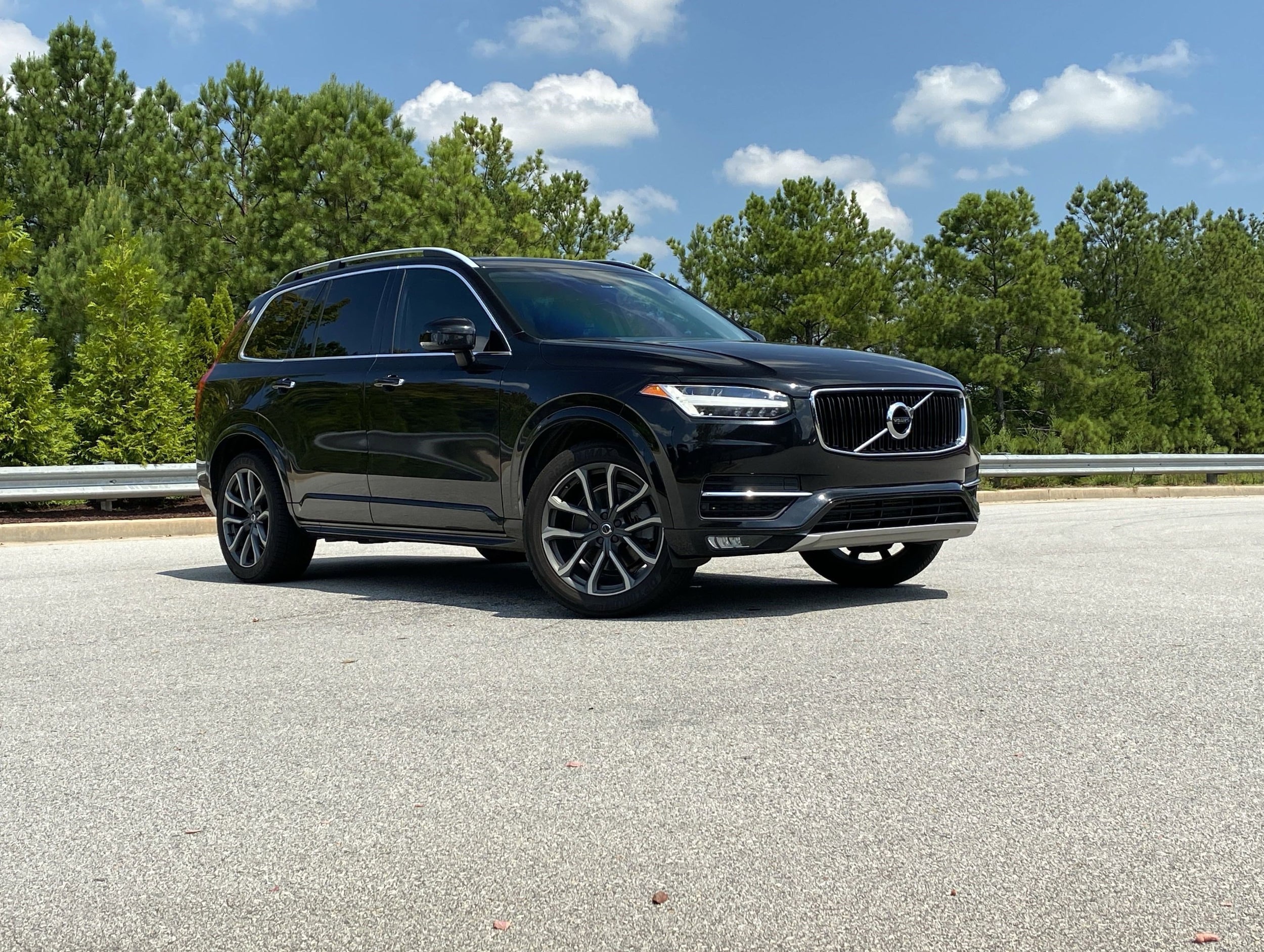 2019 Volvo XC90 Momentum
