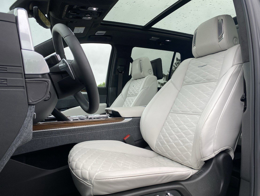 2026 CADILLAC Escalade 4WD Platinum Sport photo 5