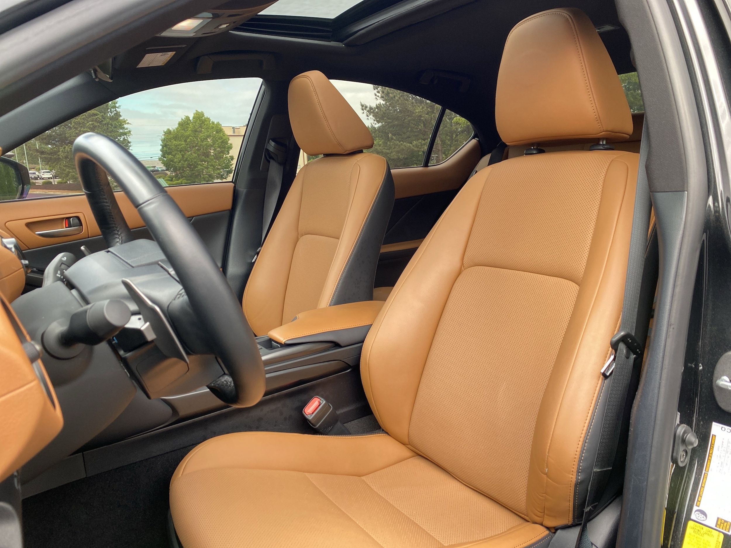 2025 LEXUS IS IS 350 F SPORT Design photo 5