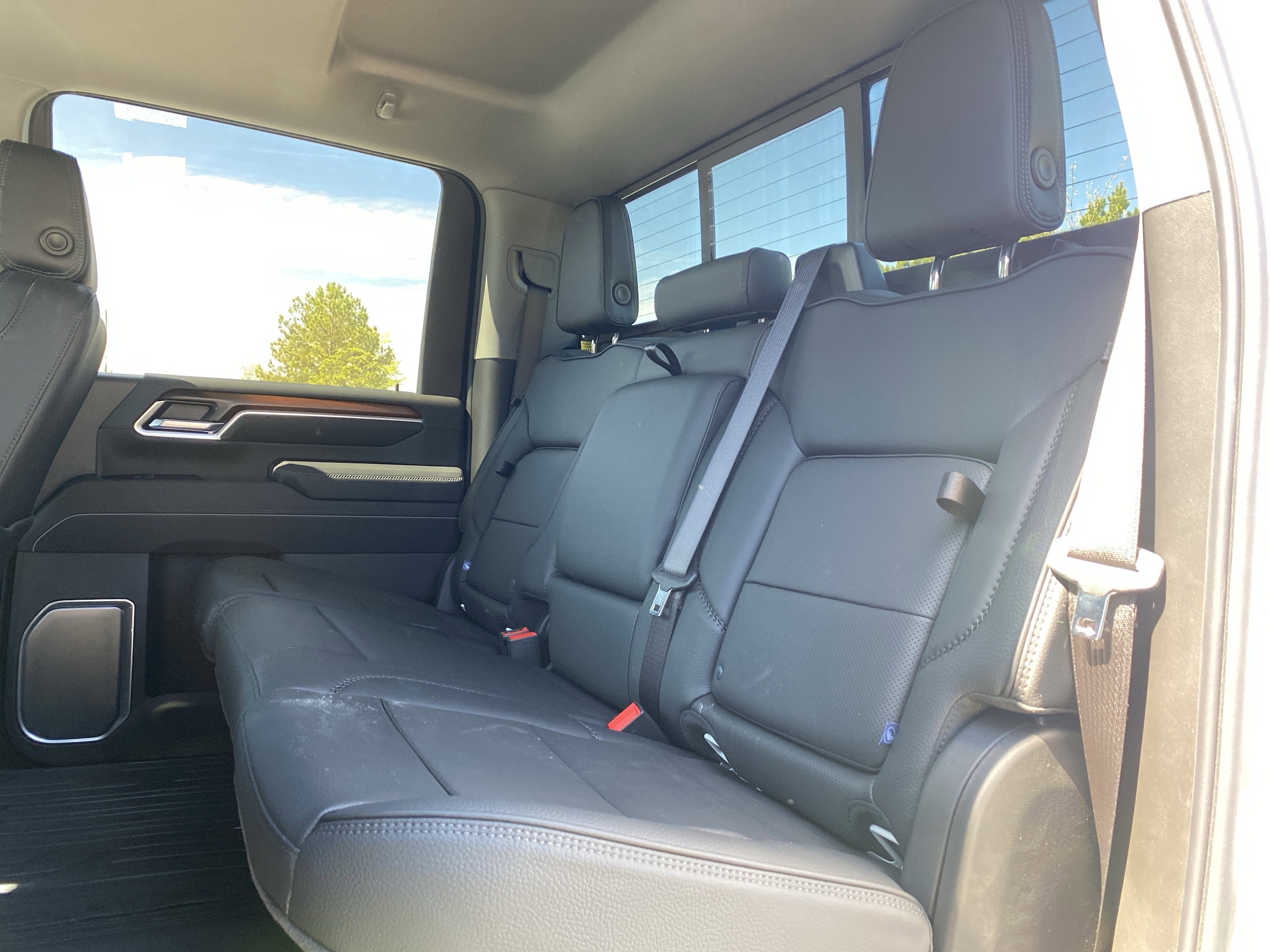 2026 GMC Sierra 3500HD Denali photo 6