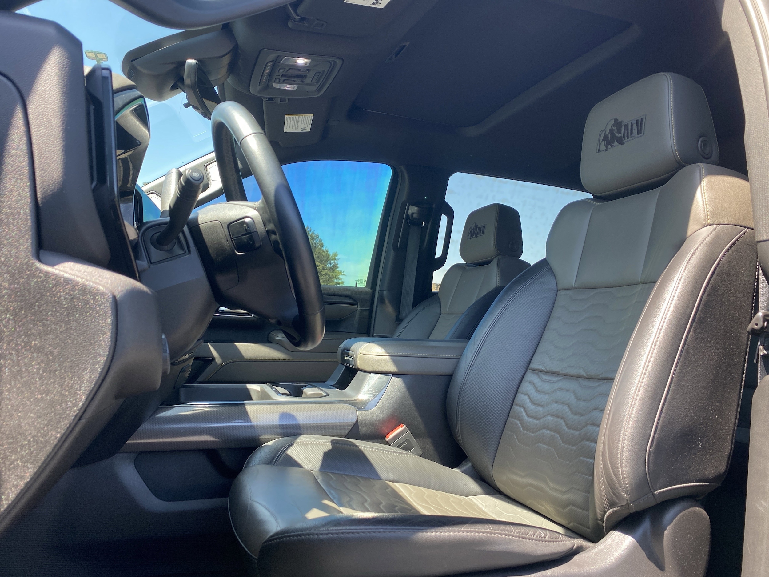 2024 Chevrolet Silverado 2500HD ZR2 photo 5