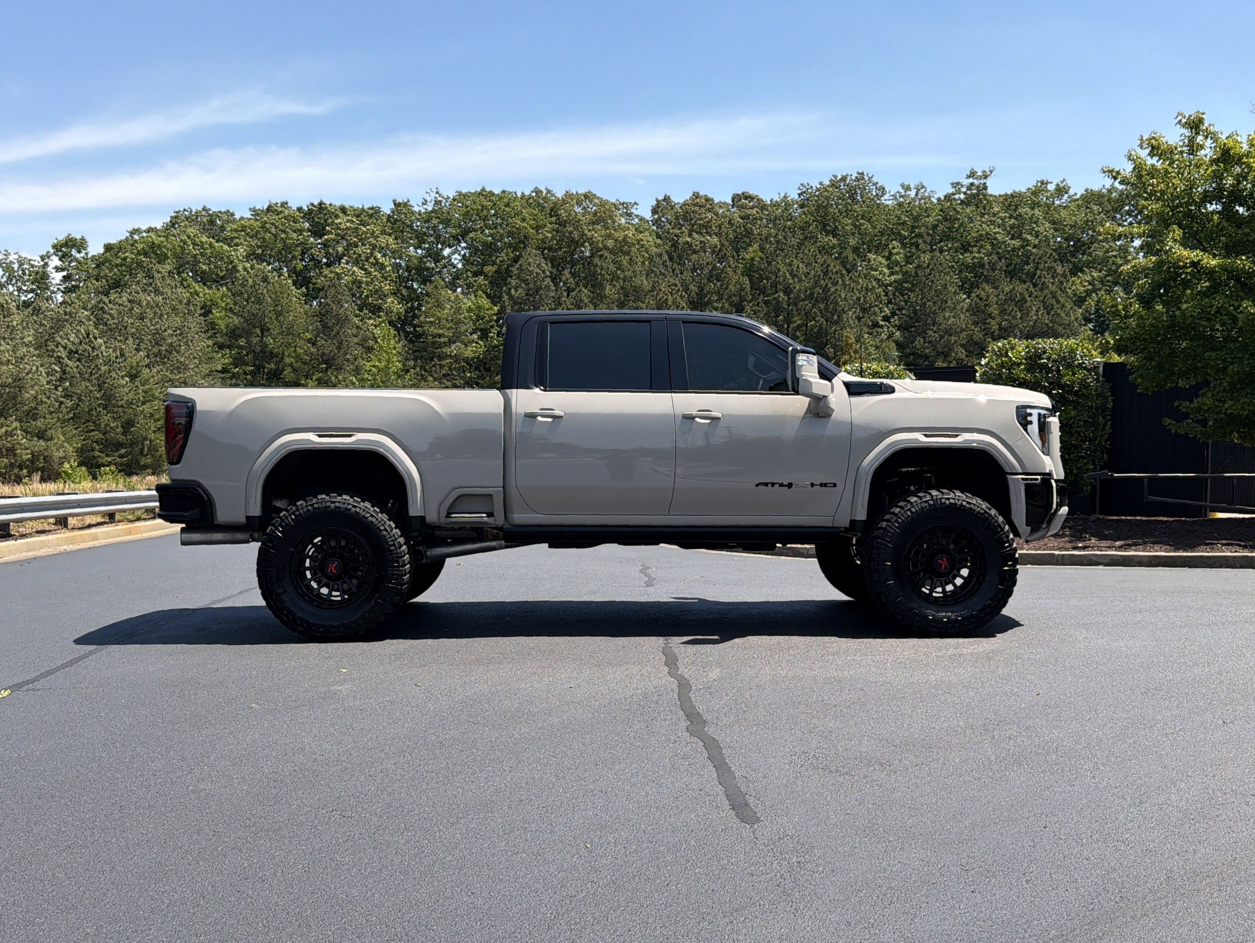 2026 GMC Sierra 2500HD AT4X photo 4