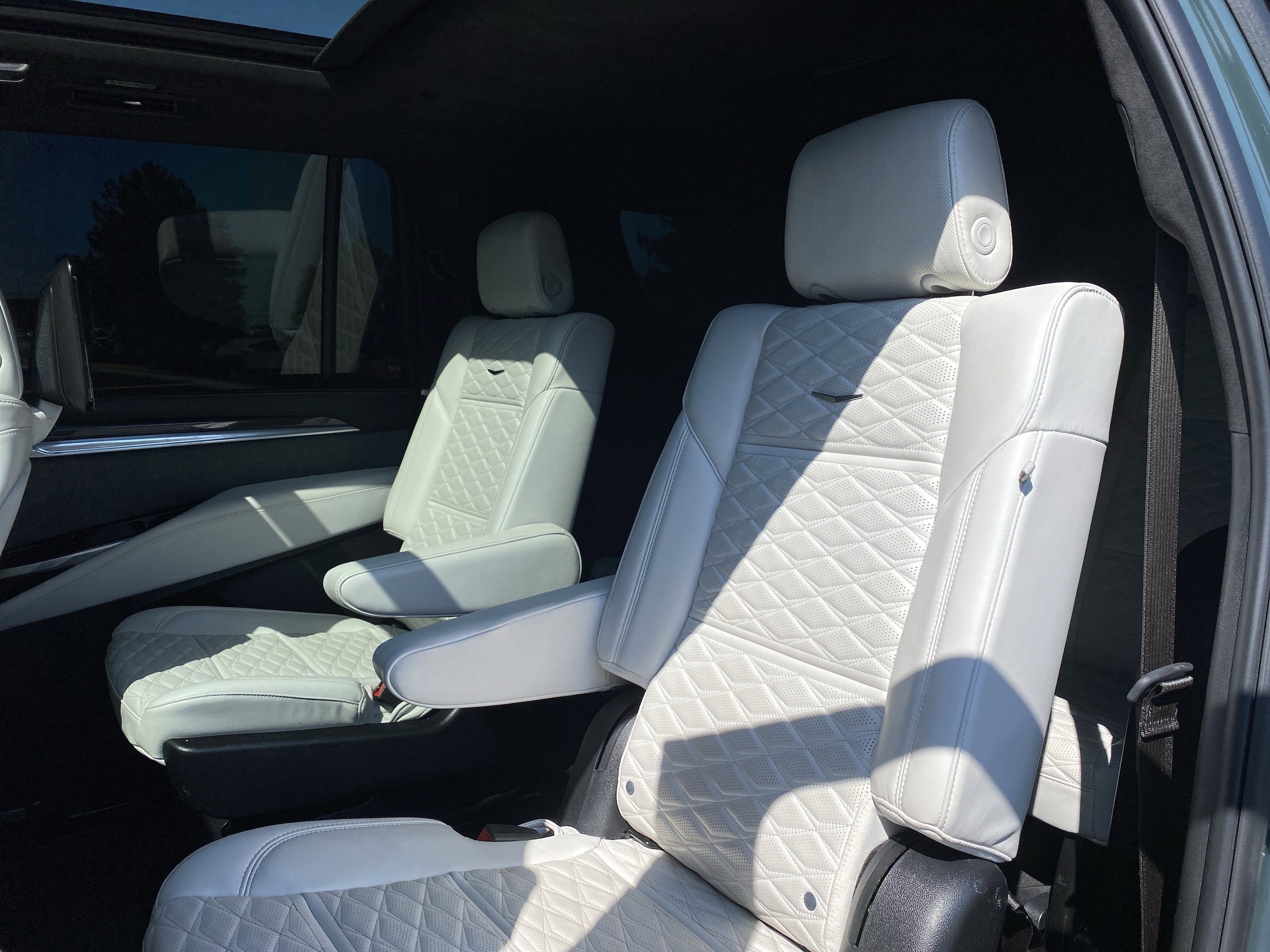 2025 CADILLAC Escalade ESV AWD V-Series photo 6