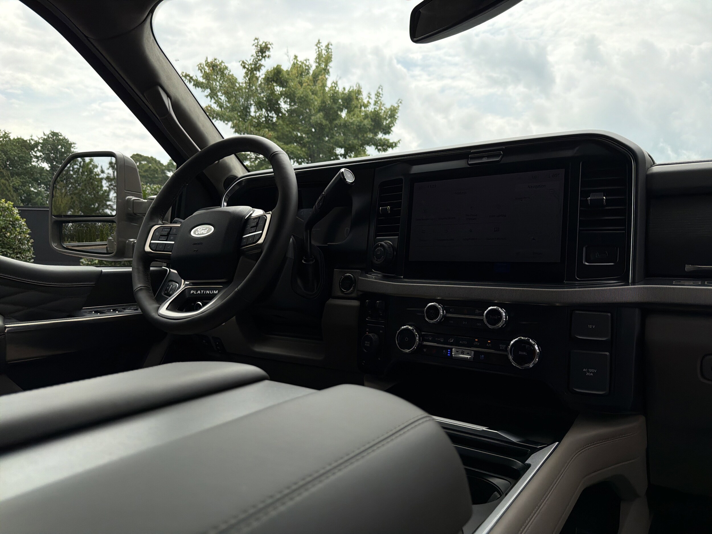 Ford Super Duty F-450 DRW Platinum