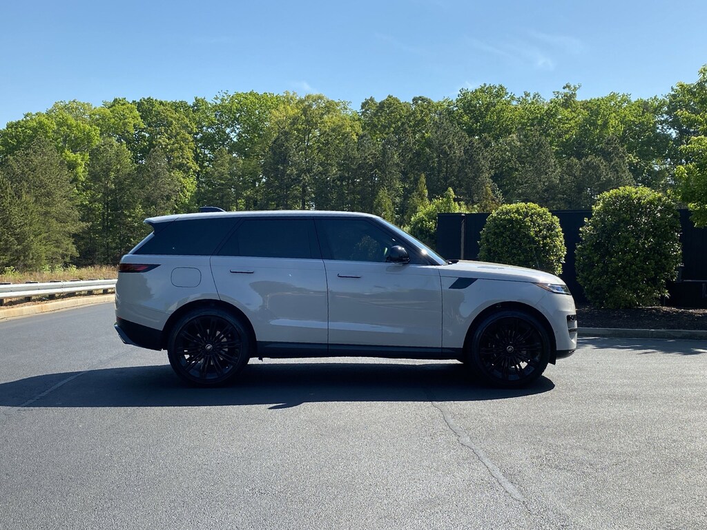 Used 2024 Land Rover Range Rover Sport SE SUV