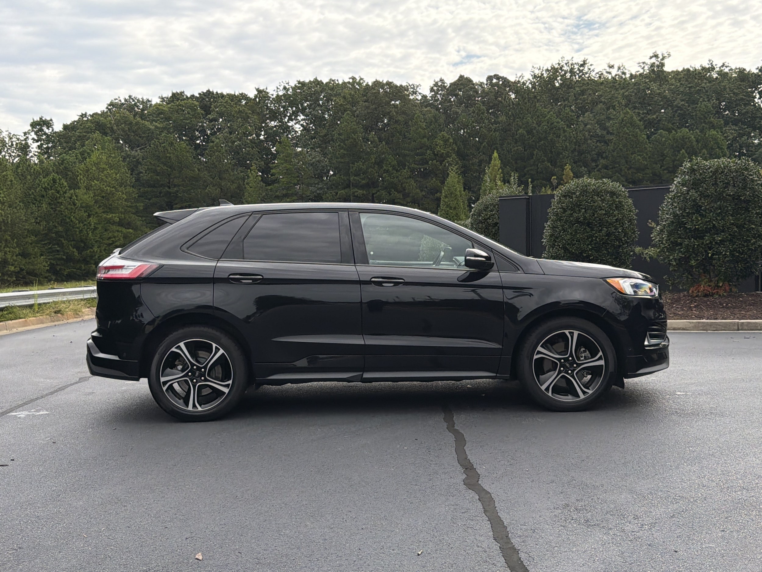 2020 Ford Edge ST