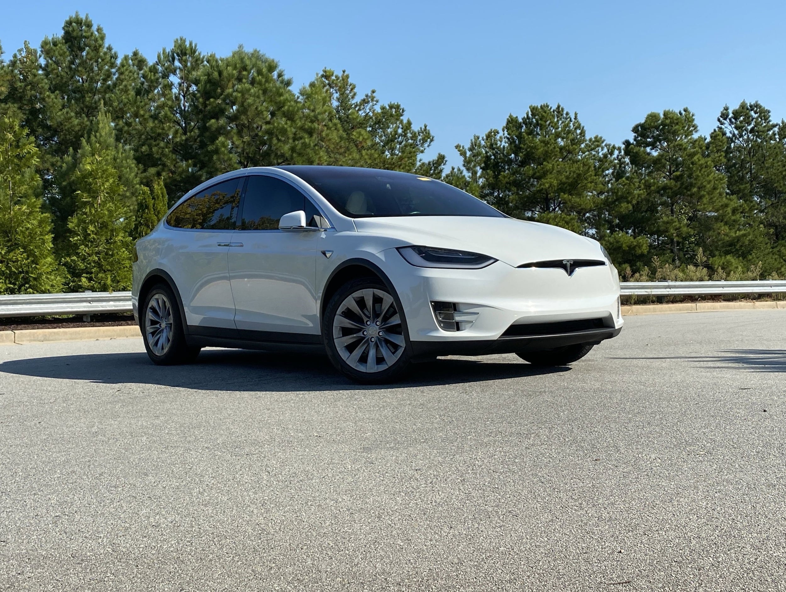 Used 2020 Tesla Model X Long Range Plus with VIN 5YJXCAE28LF272386 for sale in Franklin, TN