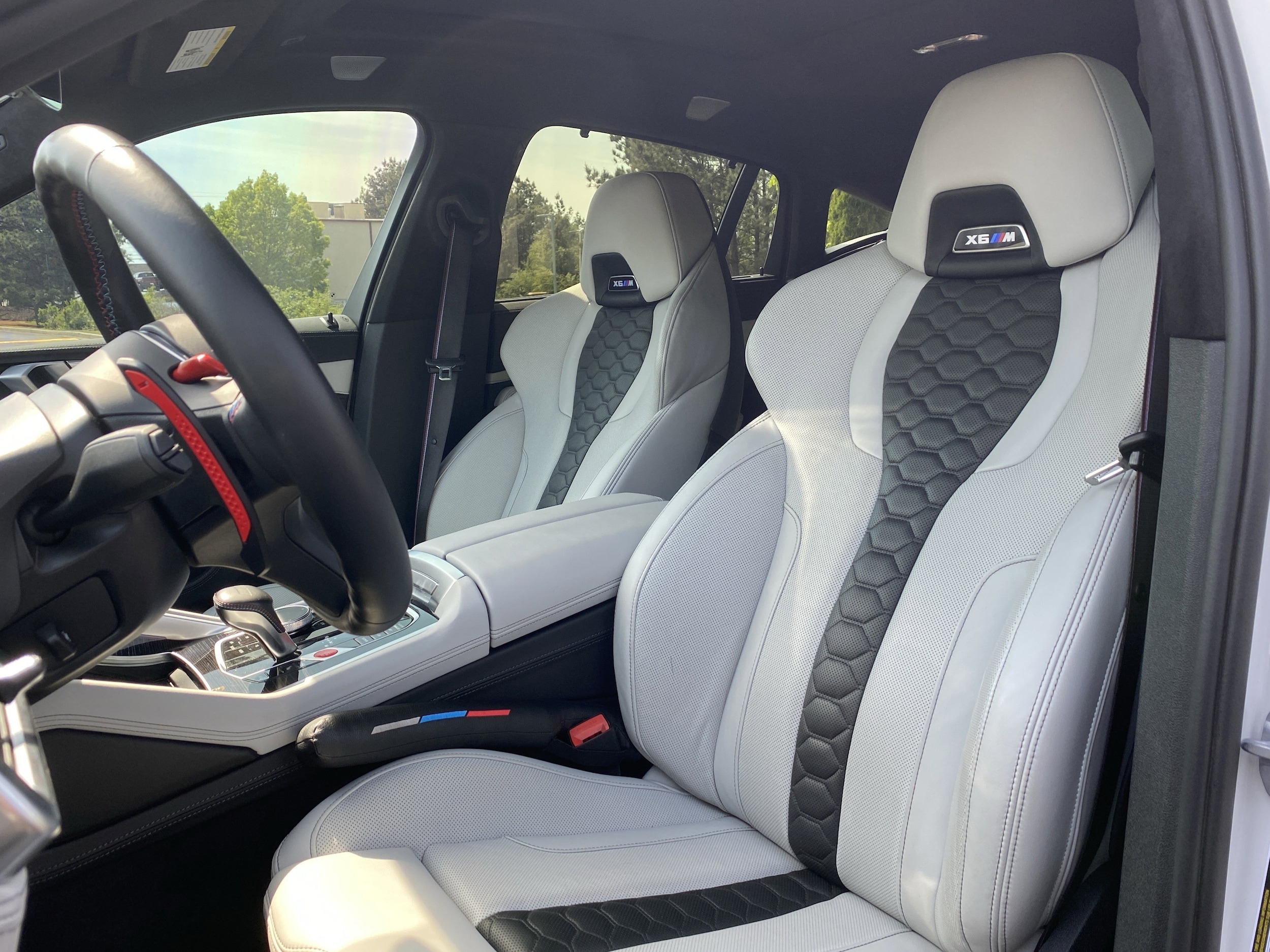 2025 BMW X6 M photo 5