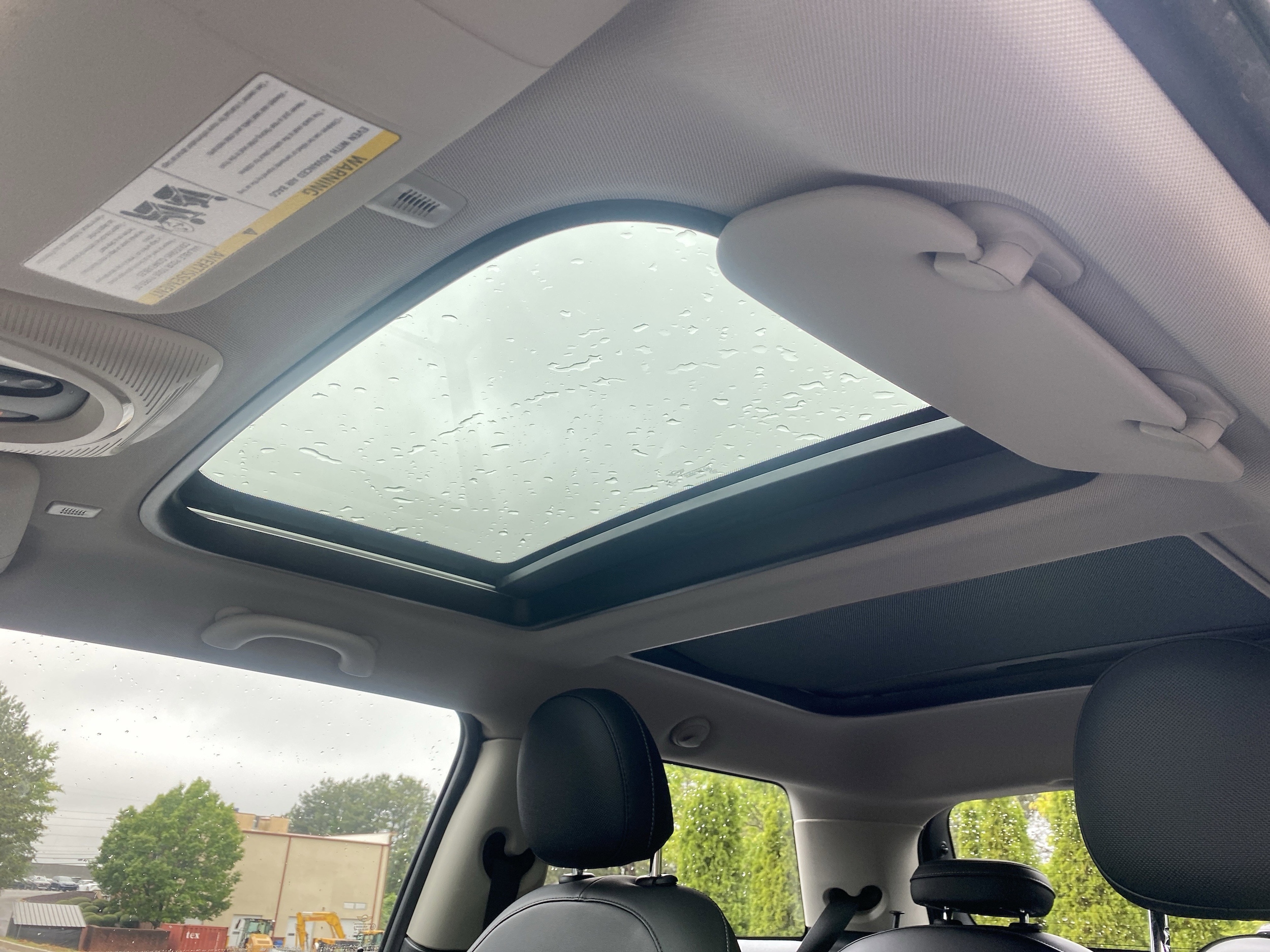 2020 MINI Hardtop 2 Door Cooper photo 3