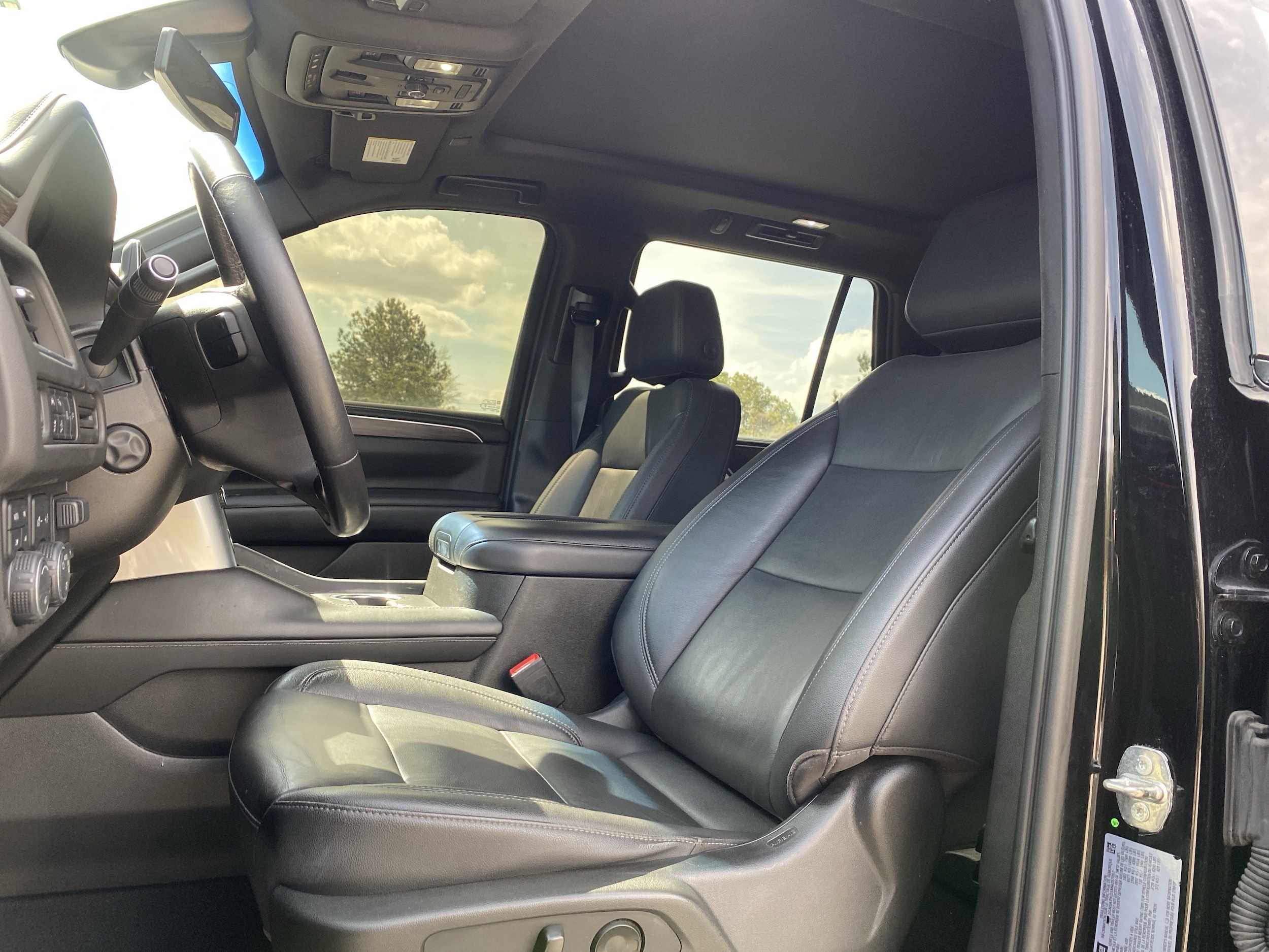 2021 Chevrolet Tahoe Z71 photo 5