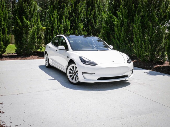 2022 Tesla Model 3 Long Range Sedan
