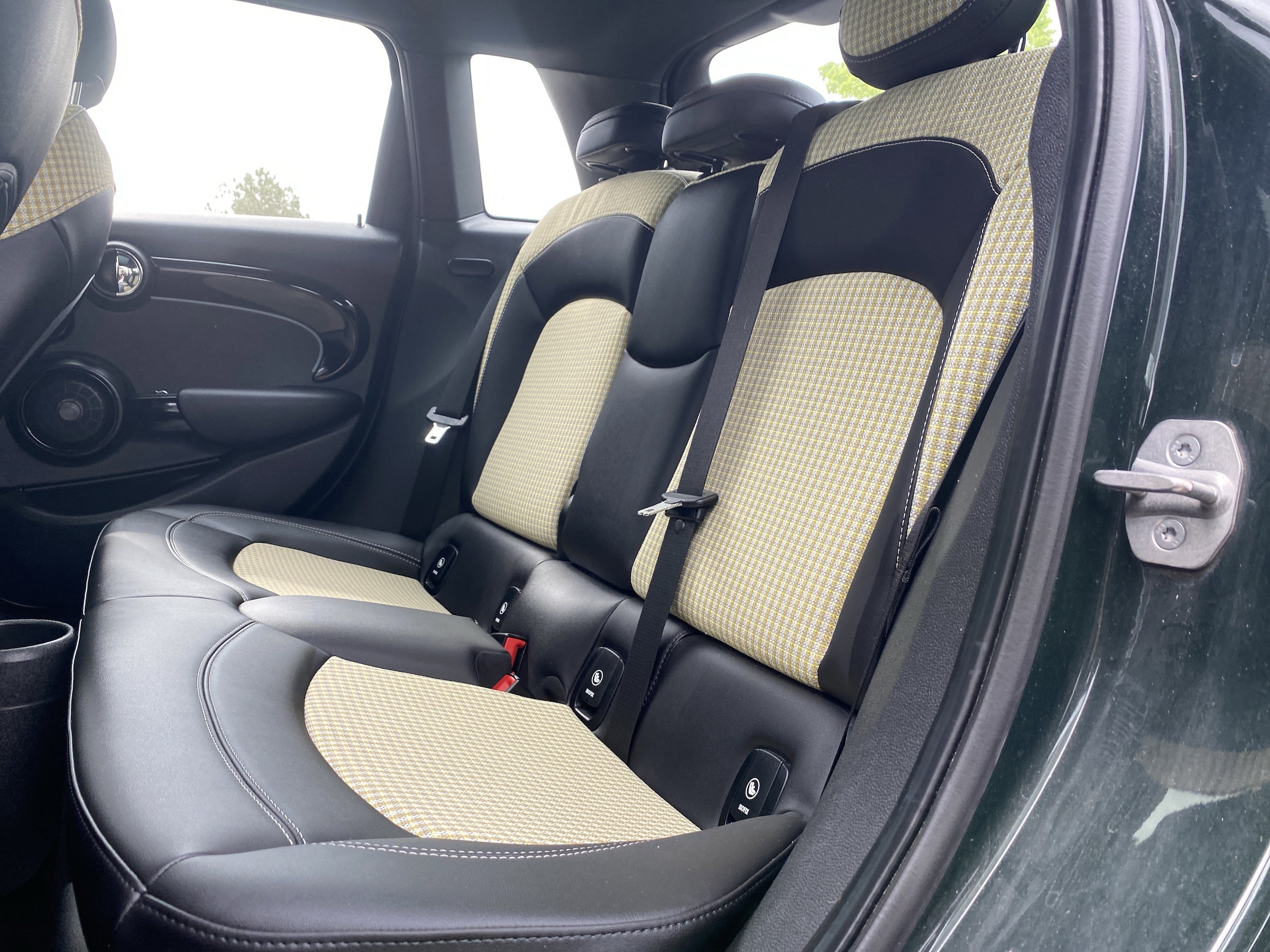 2023 MINI Hardtop 4 Door Cooper S photo 3