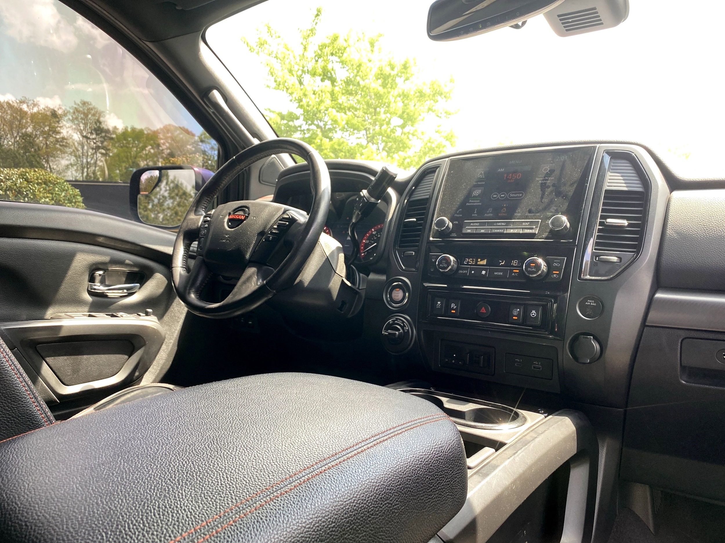 2020 Nissan Titan PRO-4X photo 4