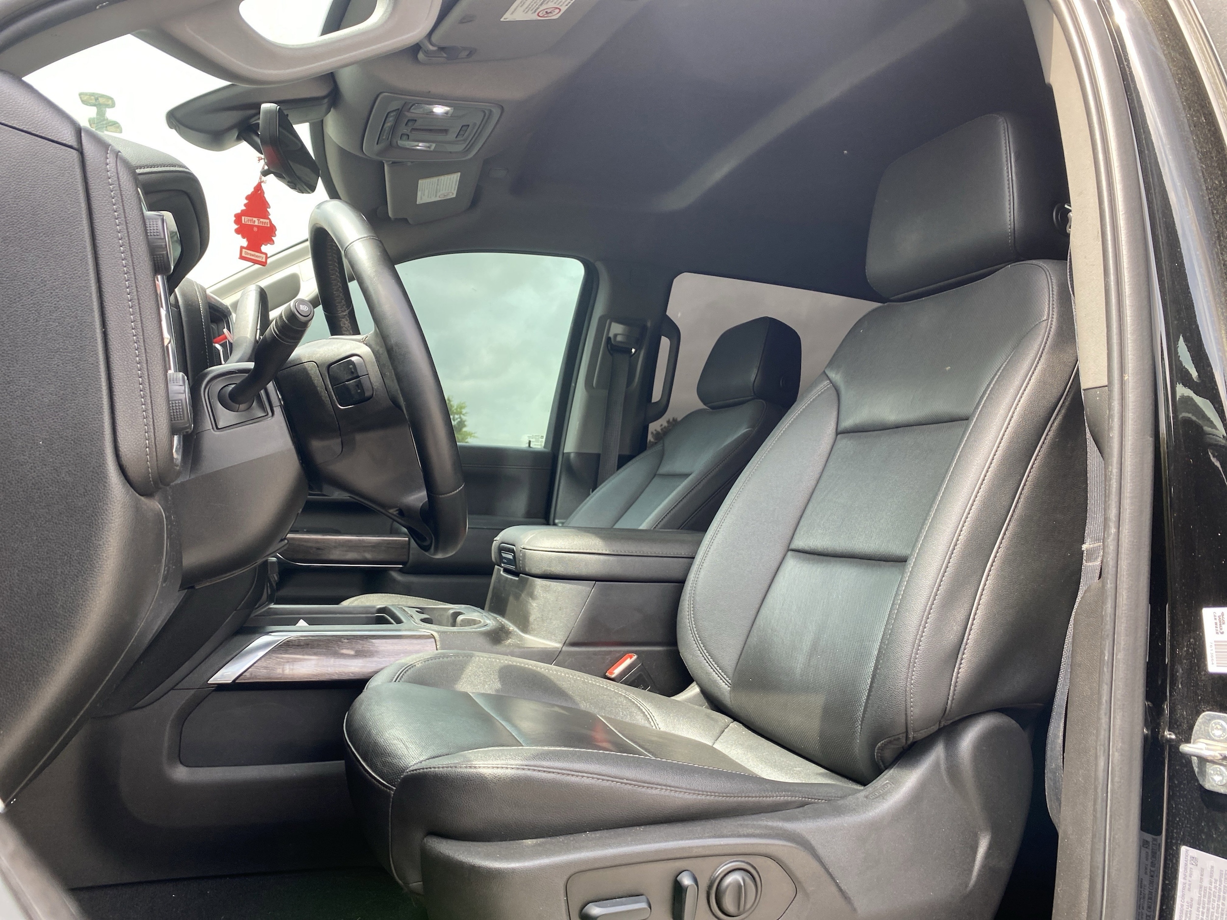 2023 Chevrolet Silverado 2500HD LTZ photo 6