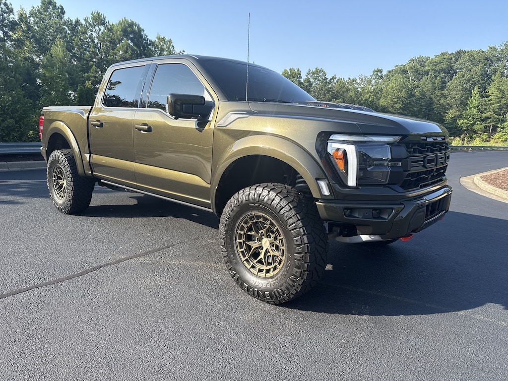 Used 2025 Ford F-150 Raptor Pickup
