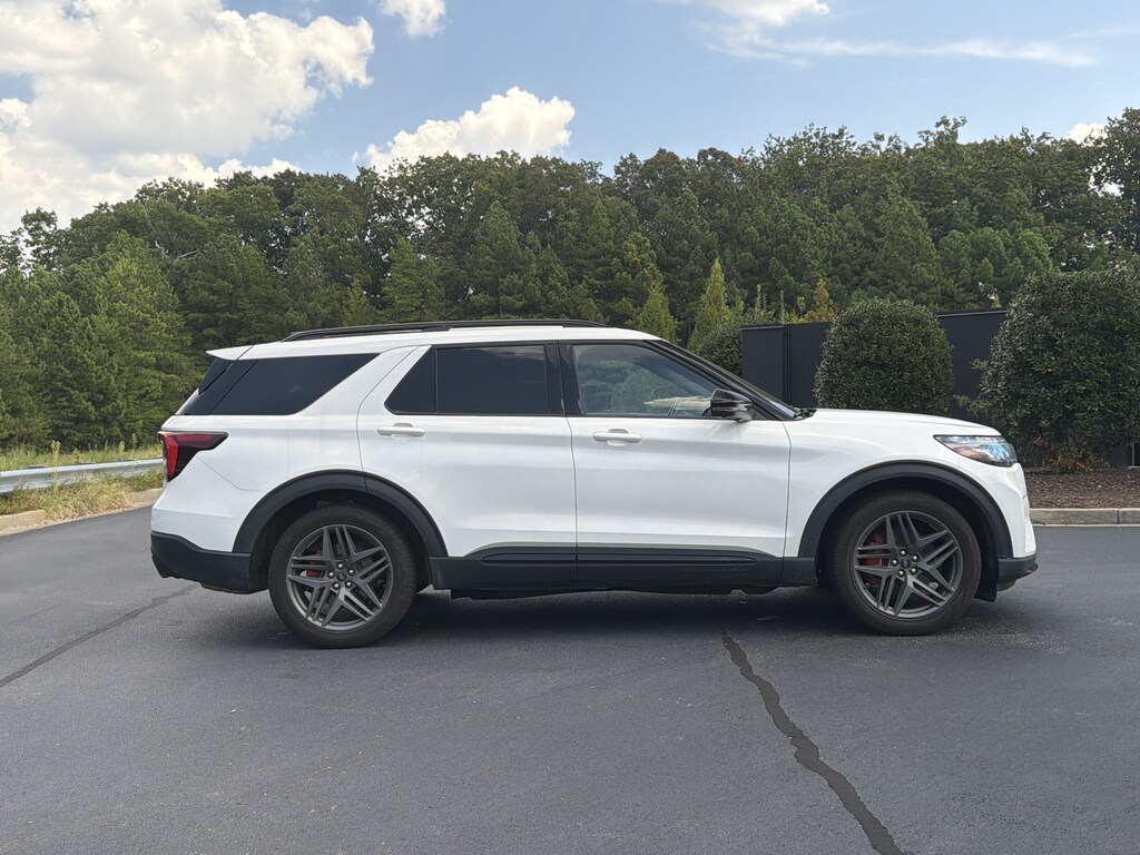 Used 2025 Ford Explorer ST SUV