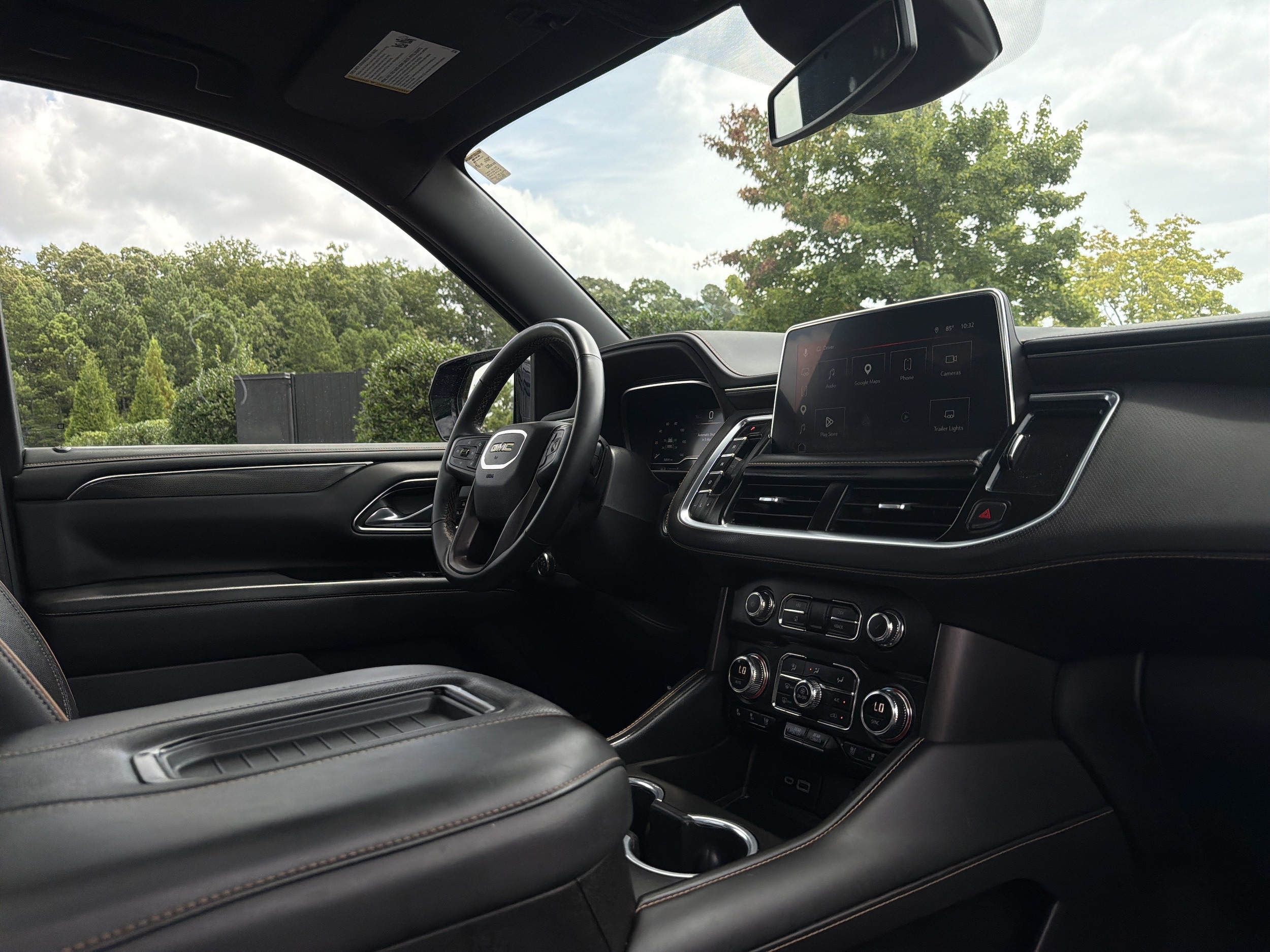 2023 GMC Yukon AT4