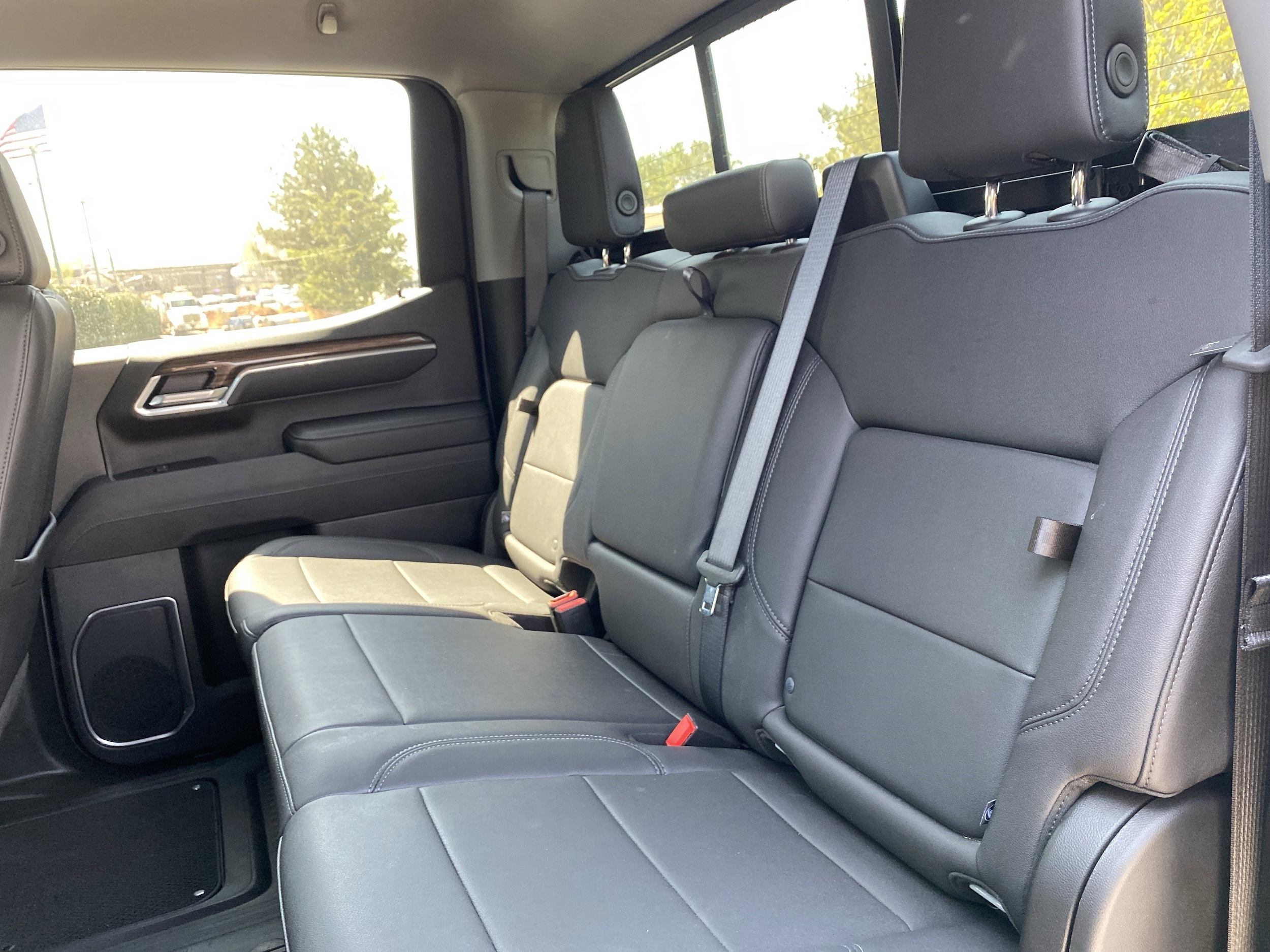 2025 Chevrolet Silverado 1500 RST photo 6