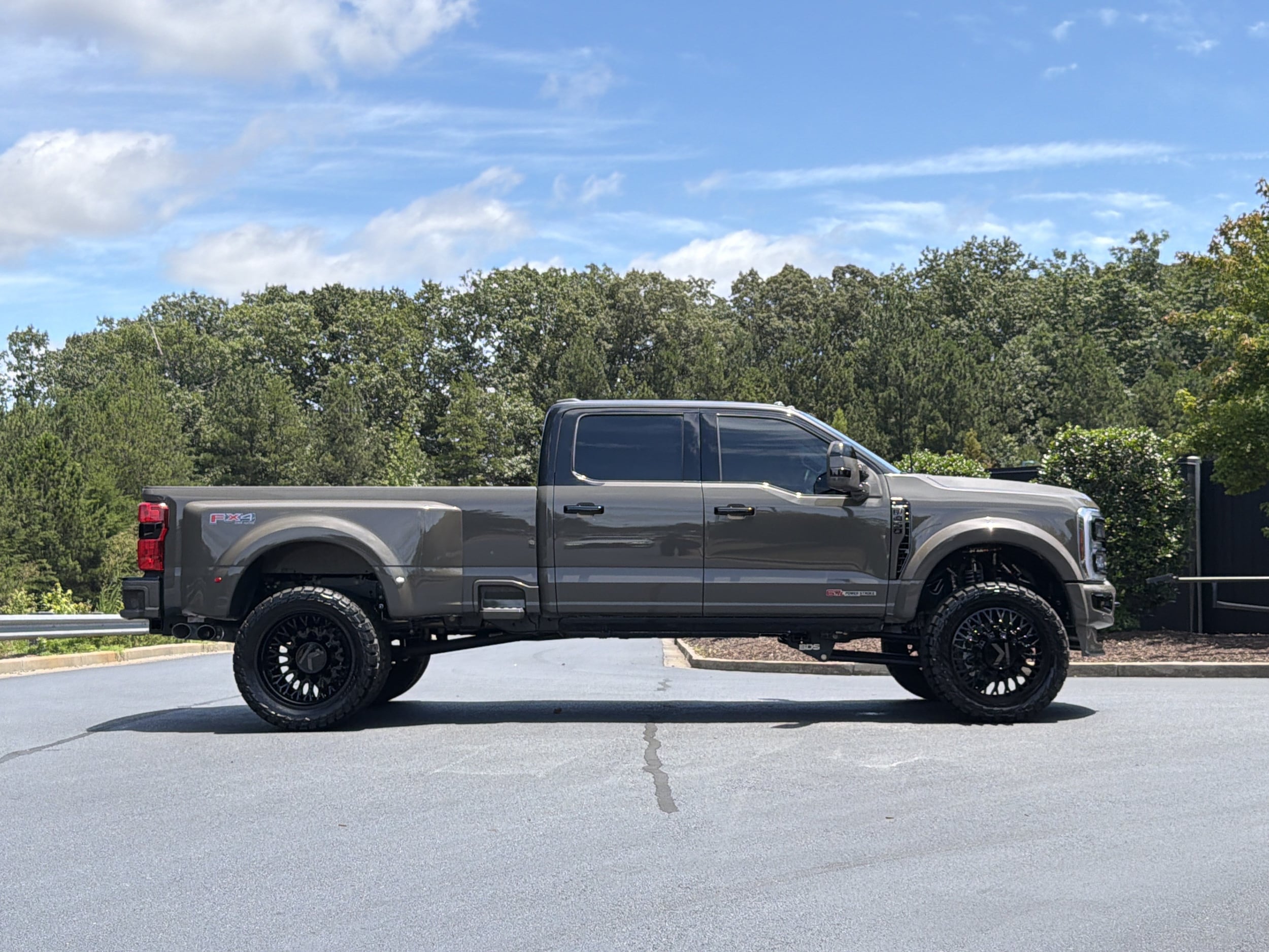 Ford Super Duty F-450 DRW King Ranch