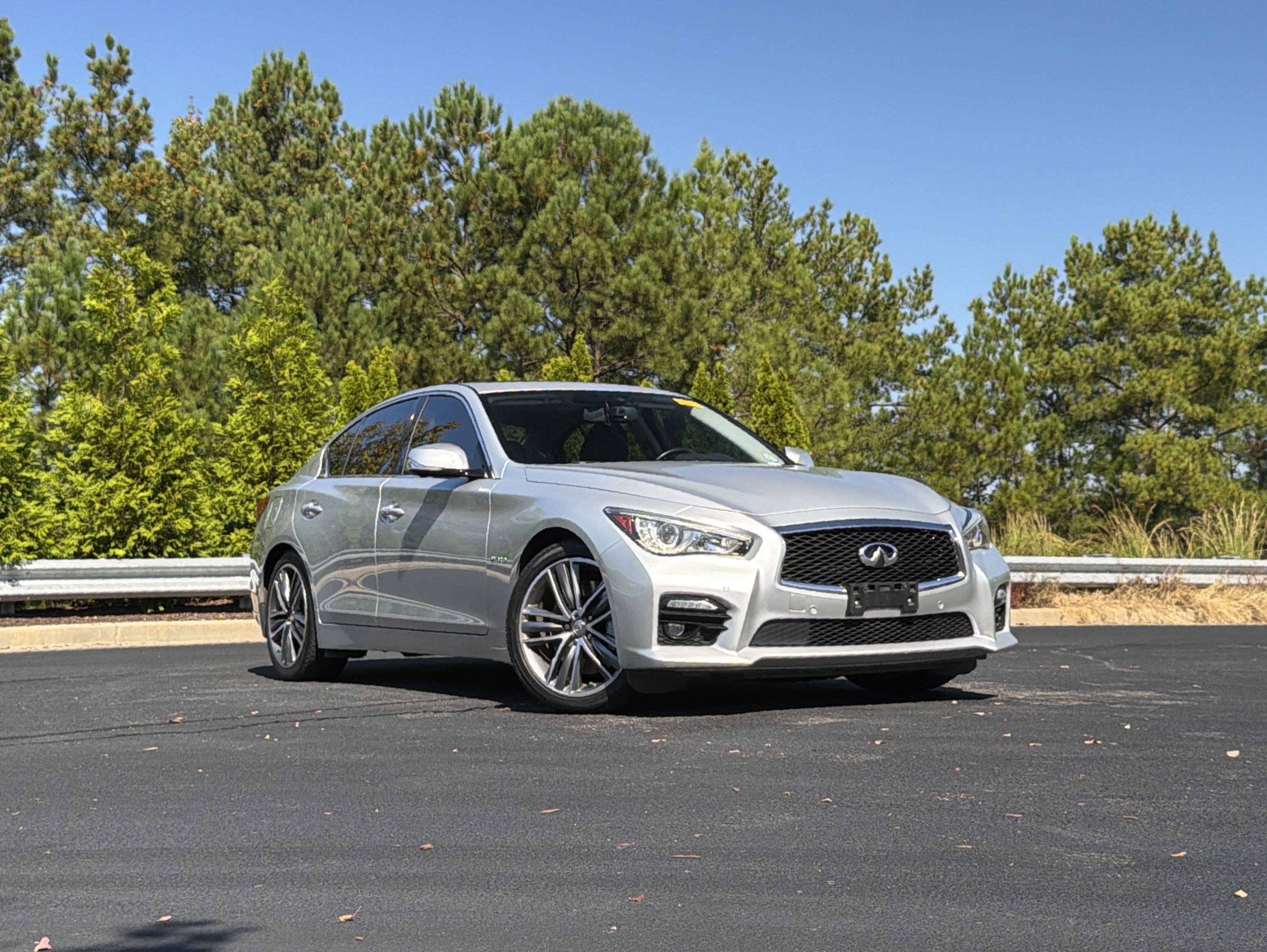 2015 INFINITI Q50 Hybrid Sport Sedan