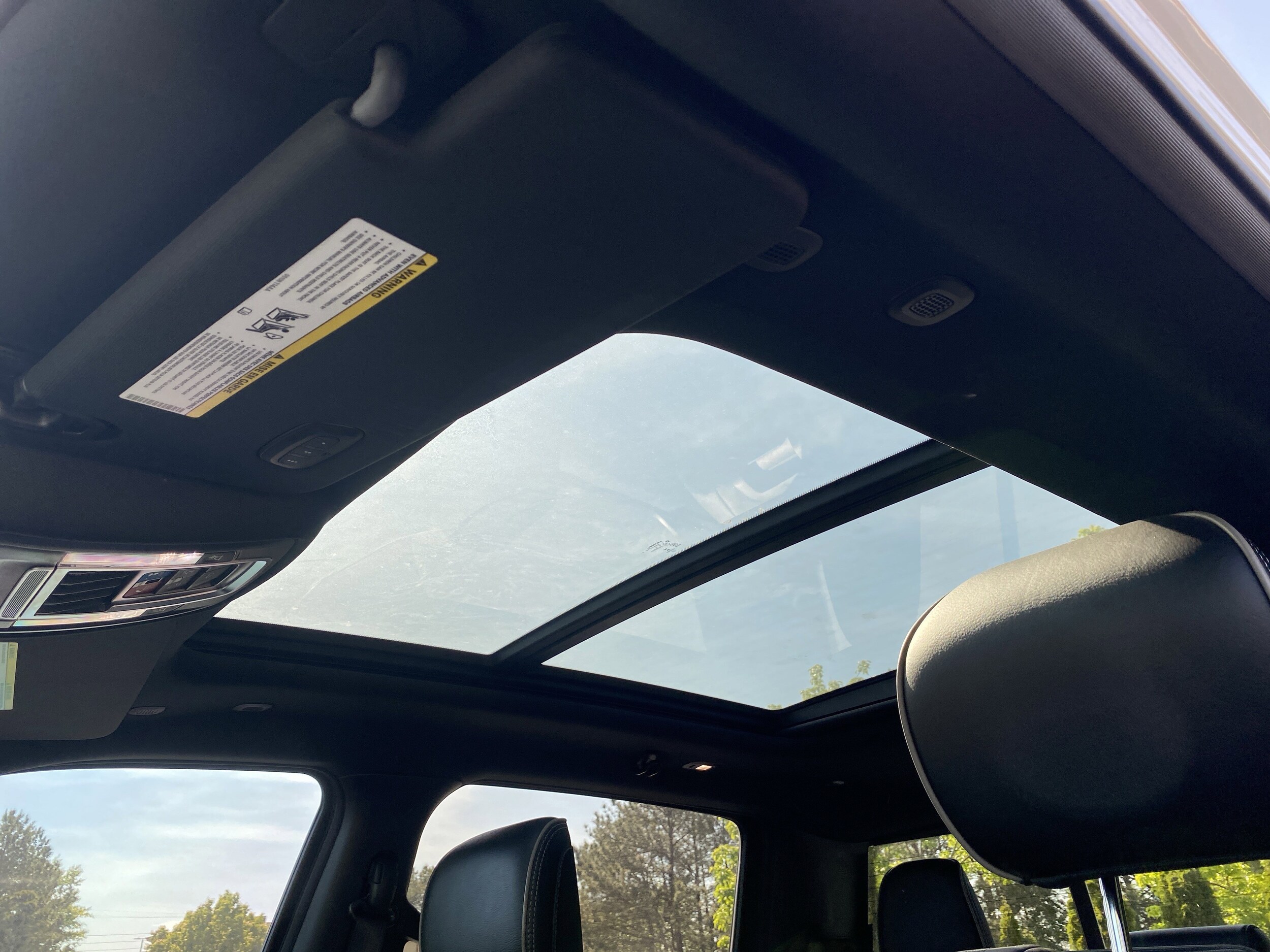 2022 Ram 1500 Limited photo 3