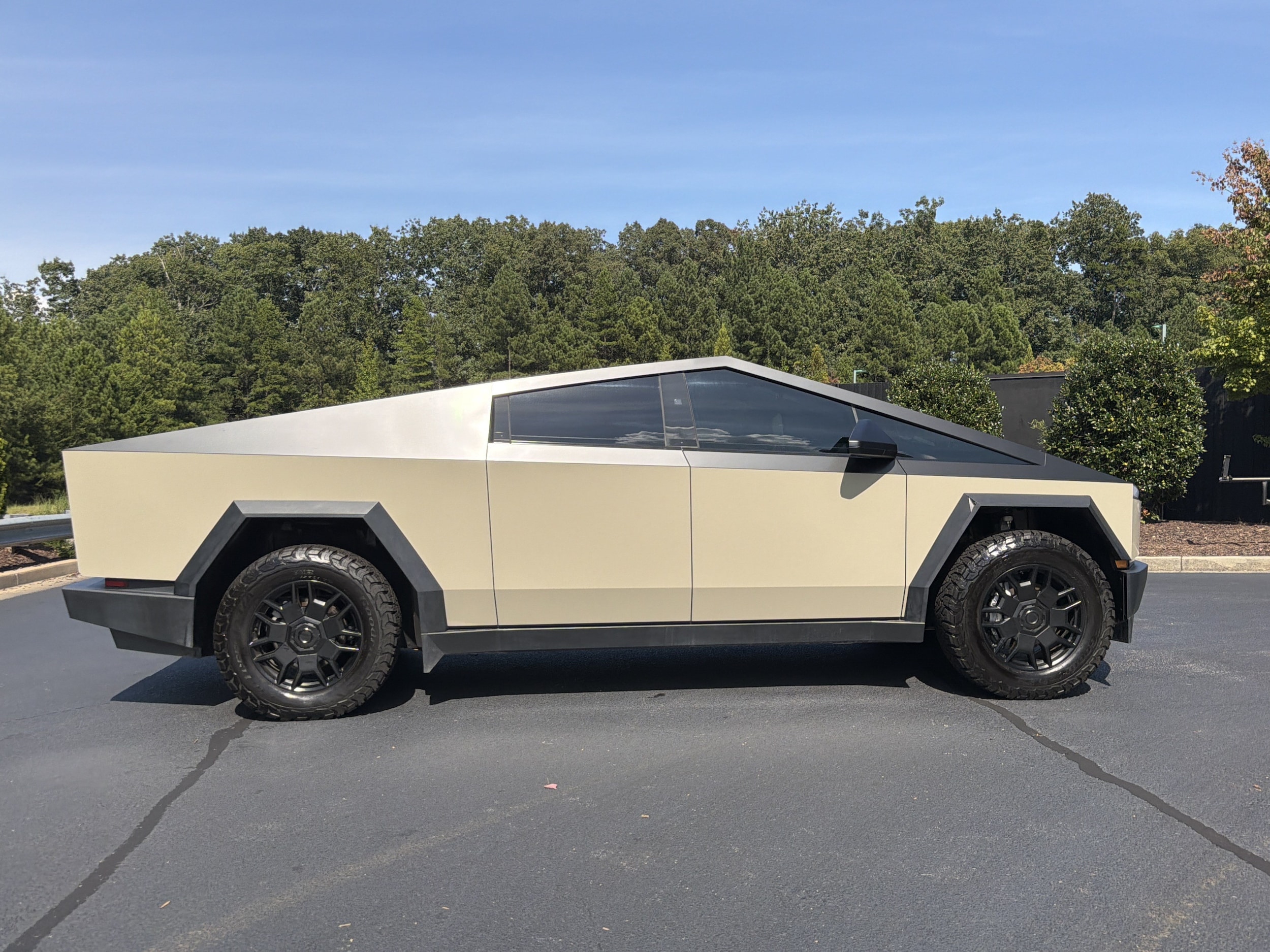 2024 Tesla Cybertruck
