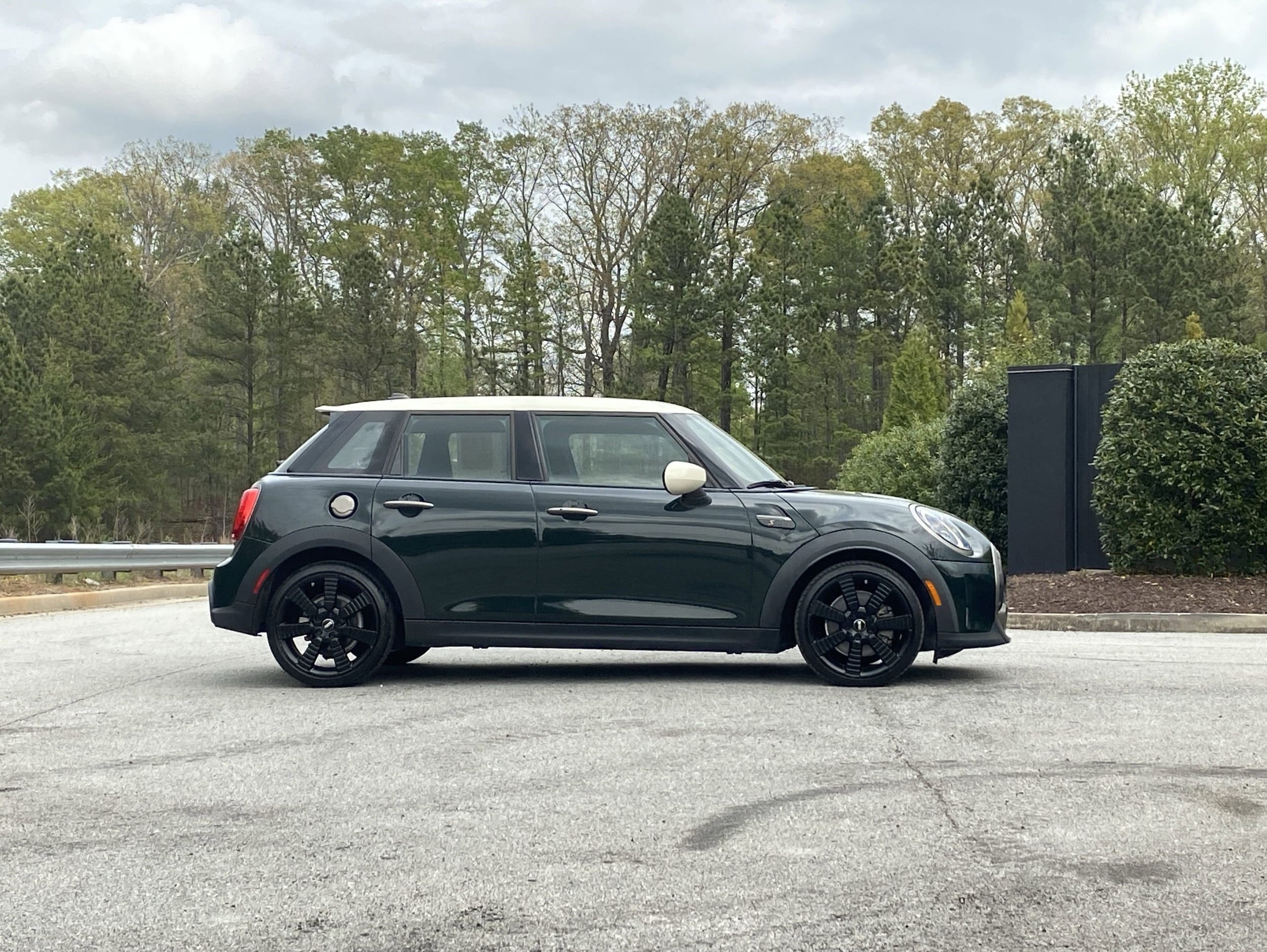 2023 MINI Hardtop 4 Door Cooper S photo 4