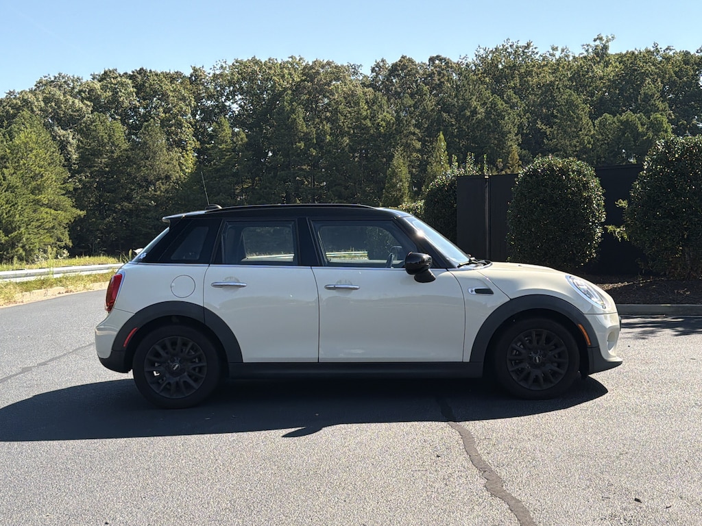 Used 2021 MINI Hardtop 4 Door Cooper Hatchback