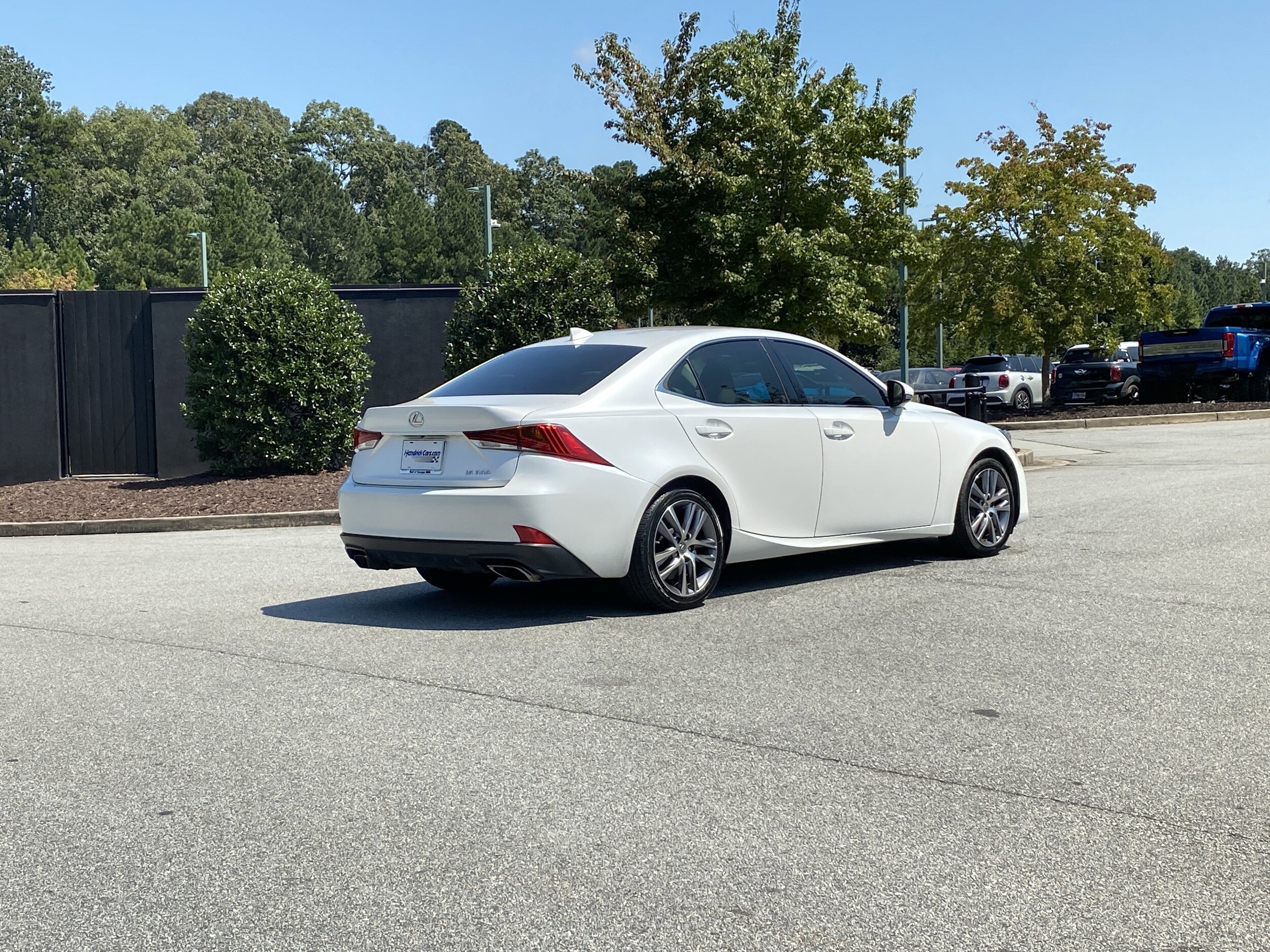 2019 Lexus IS 300 photo 2