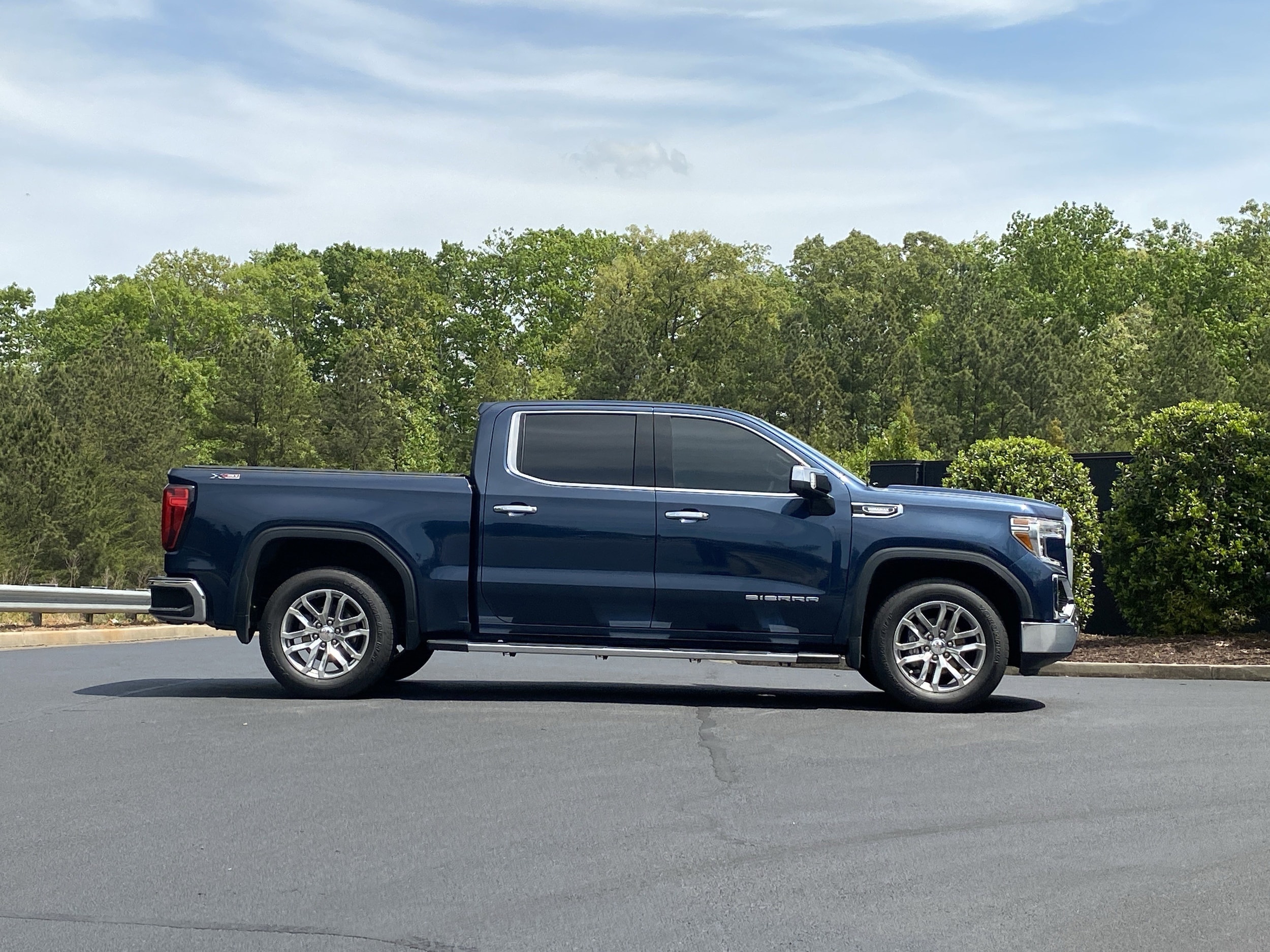 2022 GMC Sierra 1500 Limited SLT photo 4