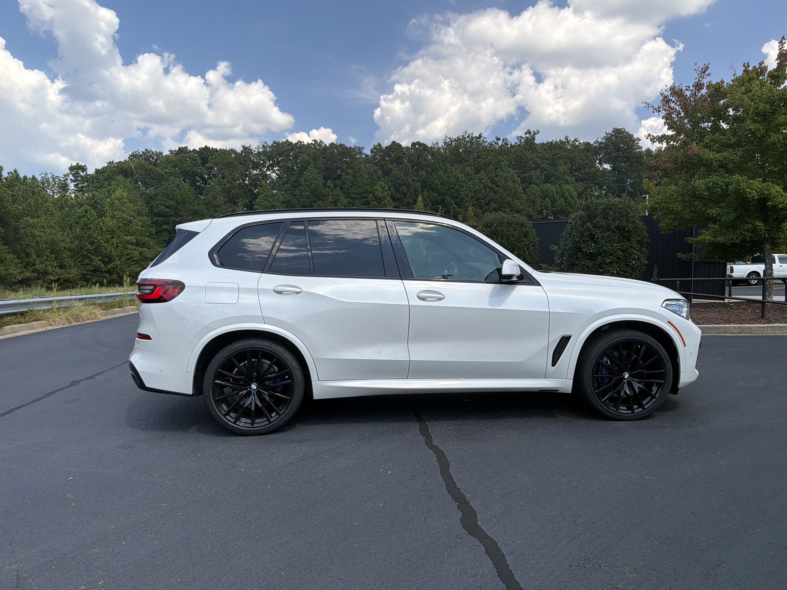 2022 BMW X5 M50i