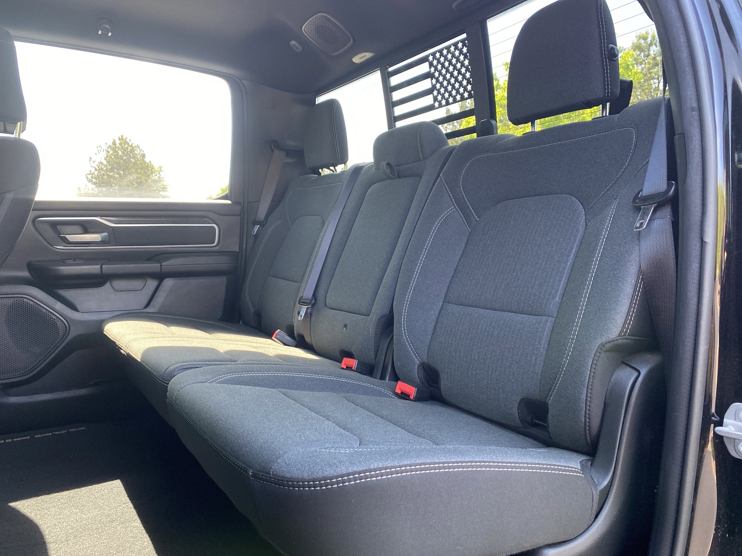 2021 Ram 1500 Big Horn photo 3