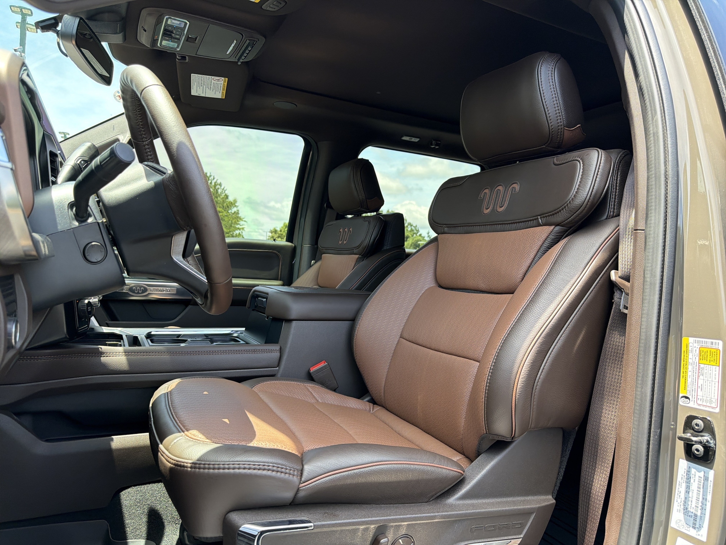 Ford Super Duty F-450 DRW King Ranch