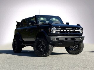 2022 Ford Bronco Outer Banks Convertible