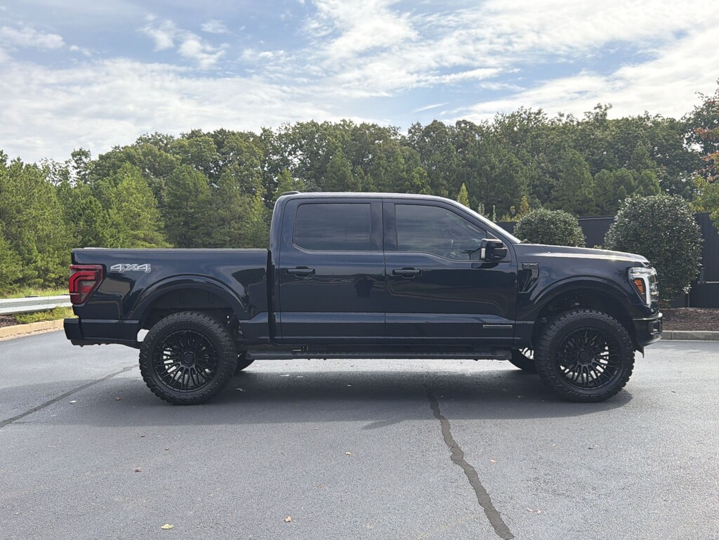 Used 2025 Ford F-150 LARIAT Pickup
