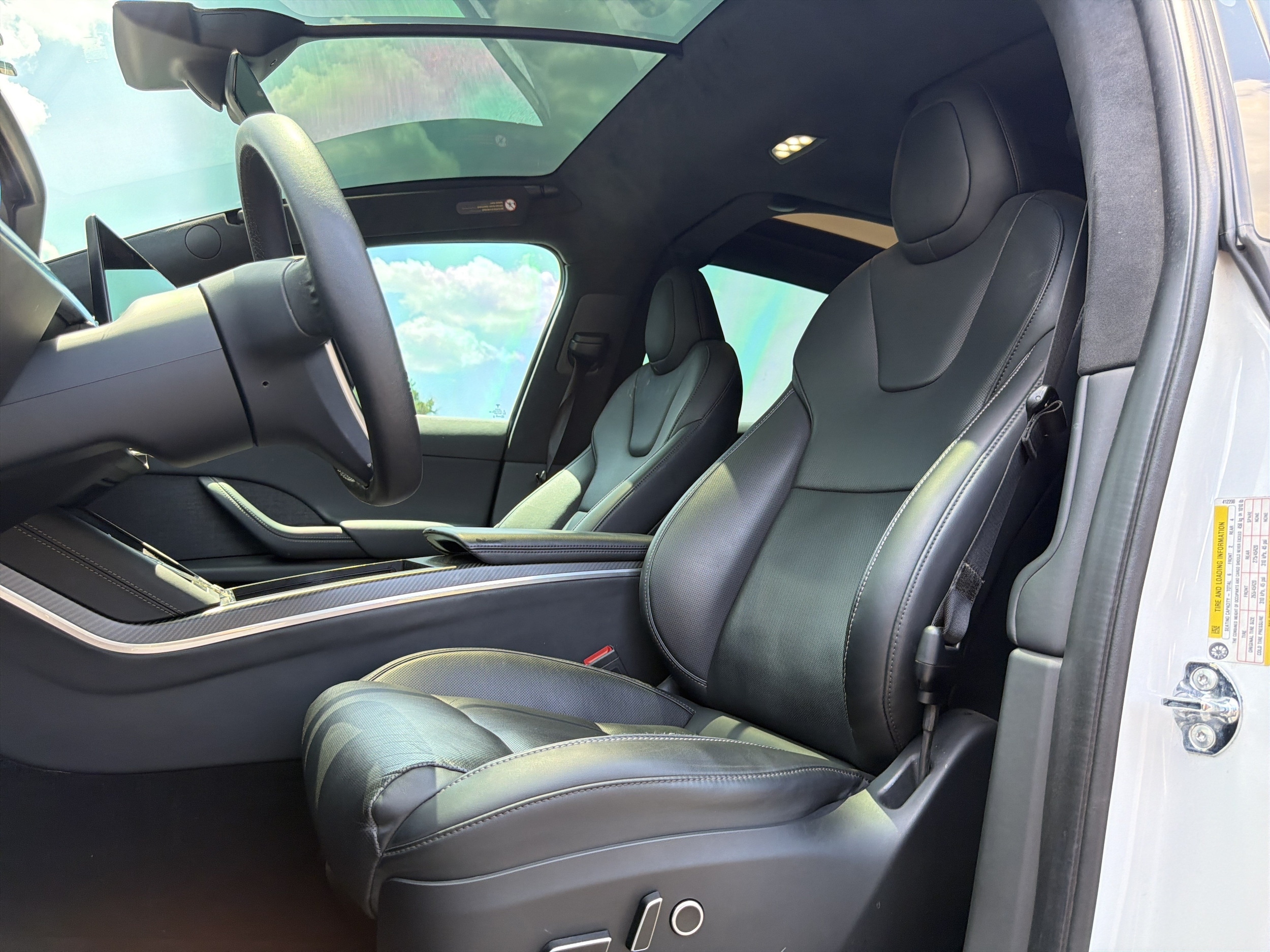 Tesla Model X Plaid