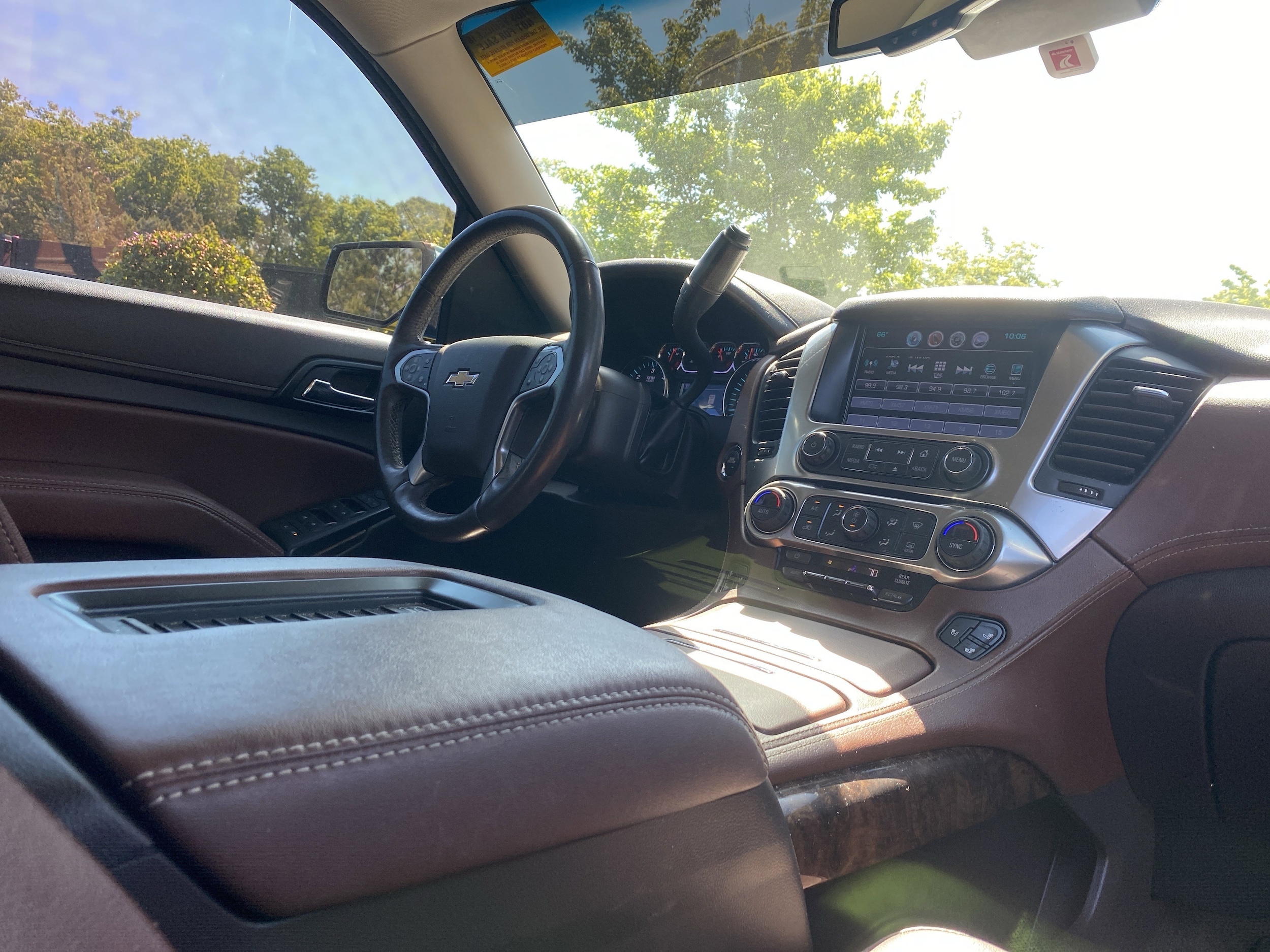 2017 Chevrolet Suburban Premier photo 6