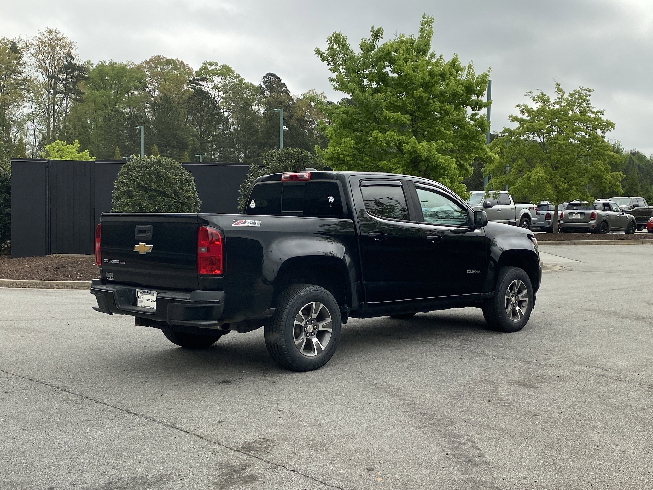 2019 Chevrolet Colorado 4WD Z71 photo 2