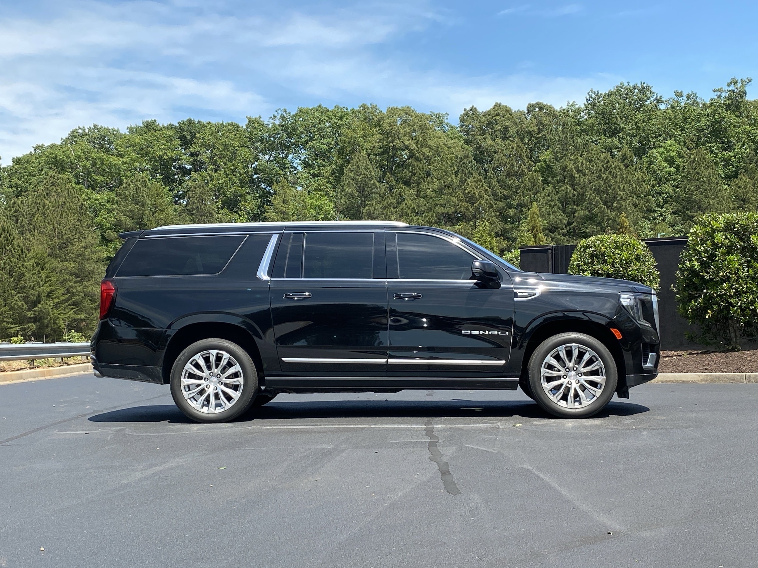 2023 GMC Yukon XL Denali photo 4