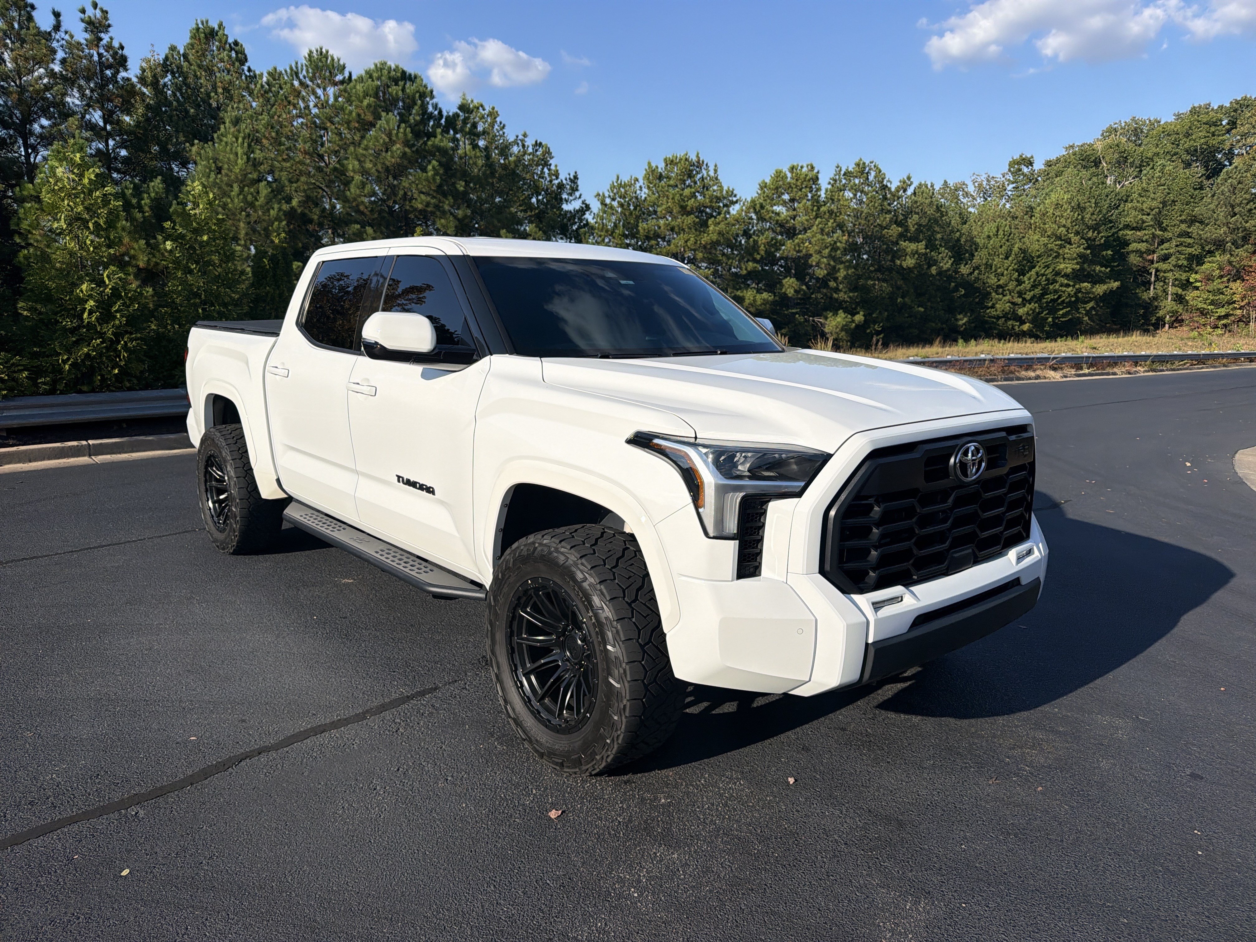 2023 Toyota Tundra 4WD SR5 Pickup