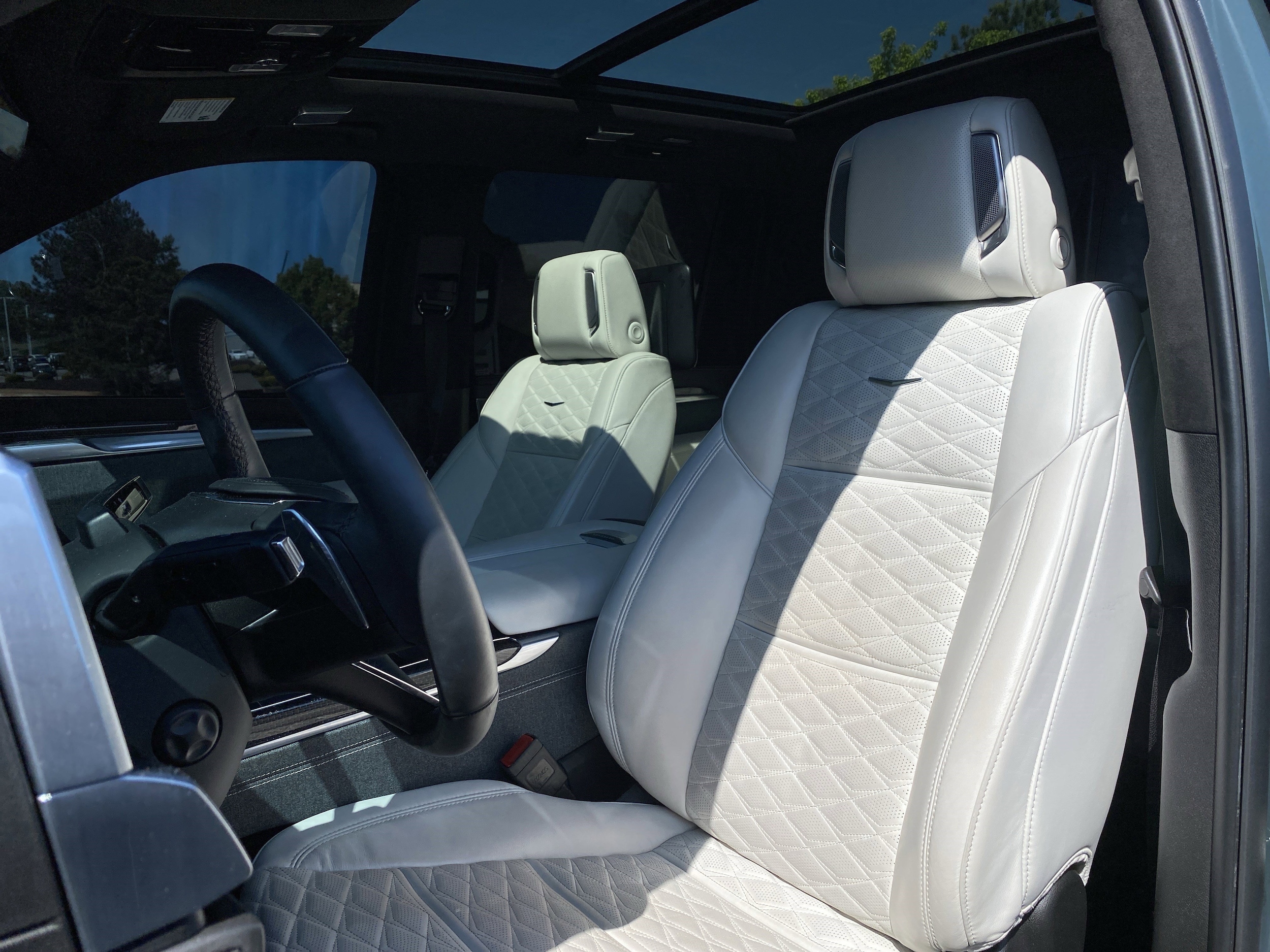 2025 CADILLAC Escalade ESV AWD V-Series photo 5